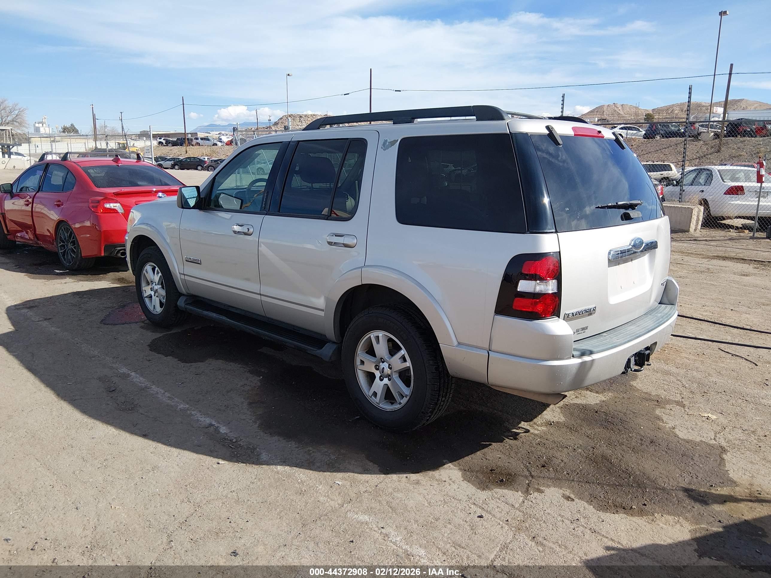 FORD EXPLORER image 3