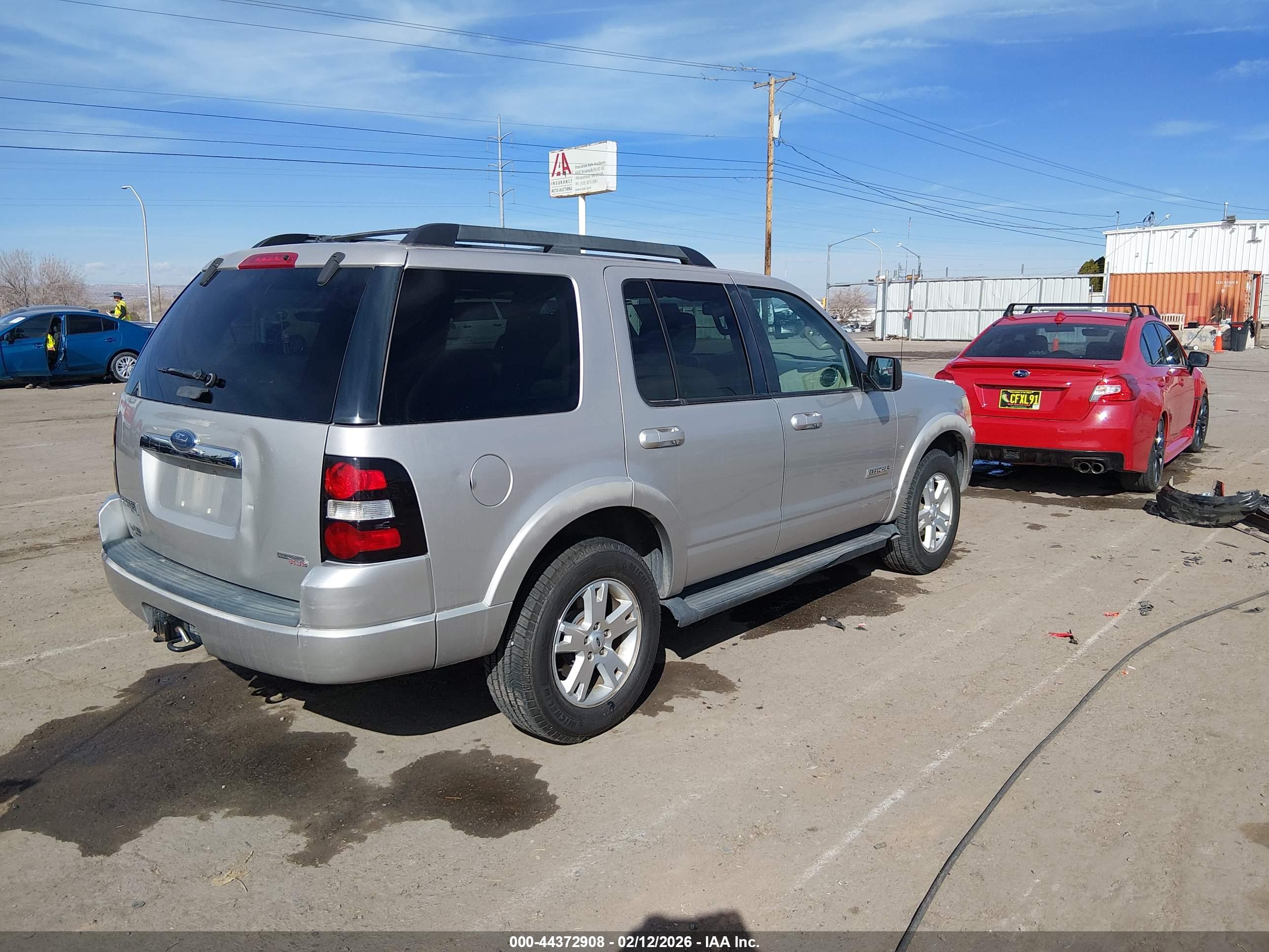 FORD EXPLORER image 4