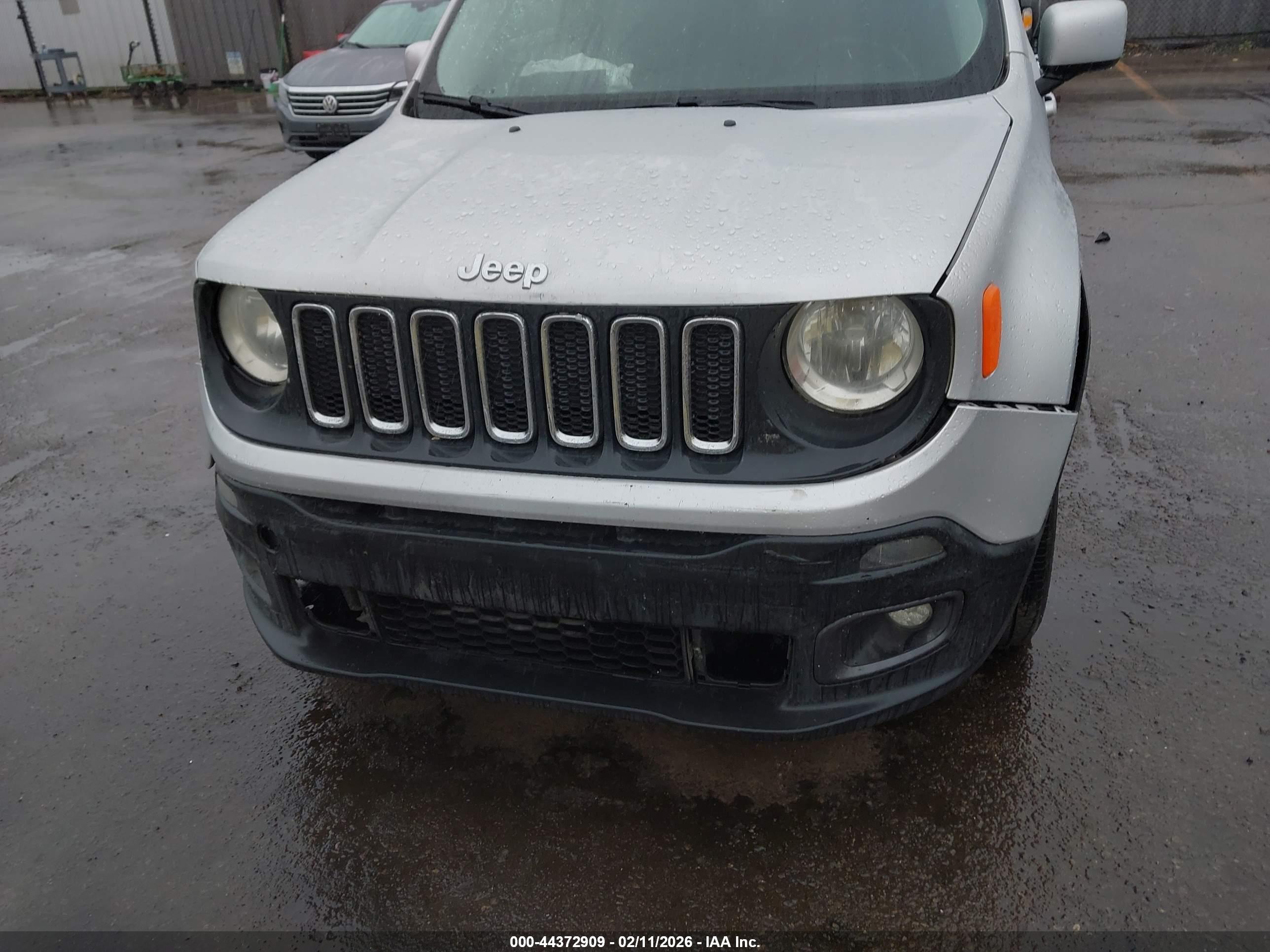 JEEP RENEGADE image 6