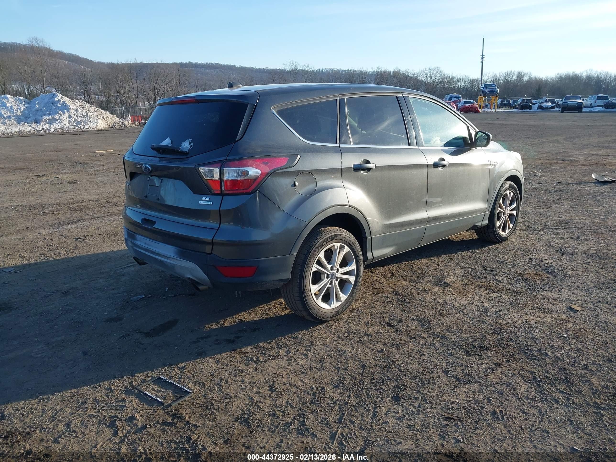 FORD ESCAPE image 4