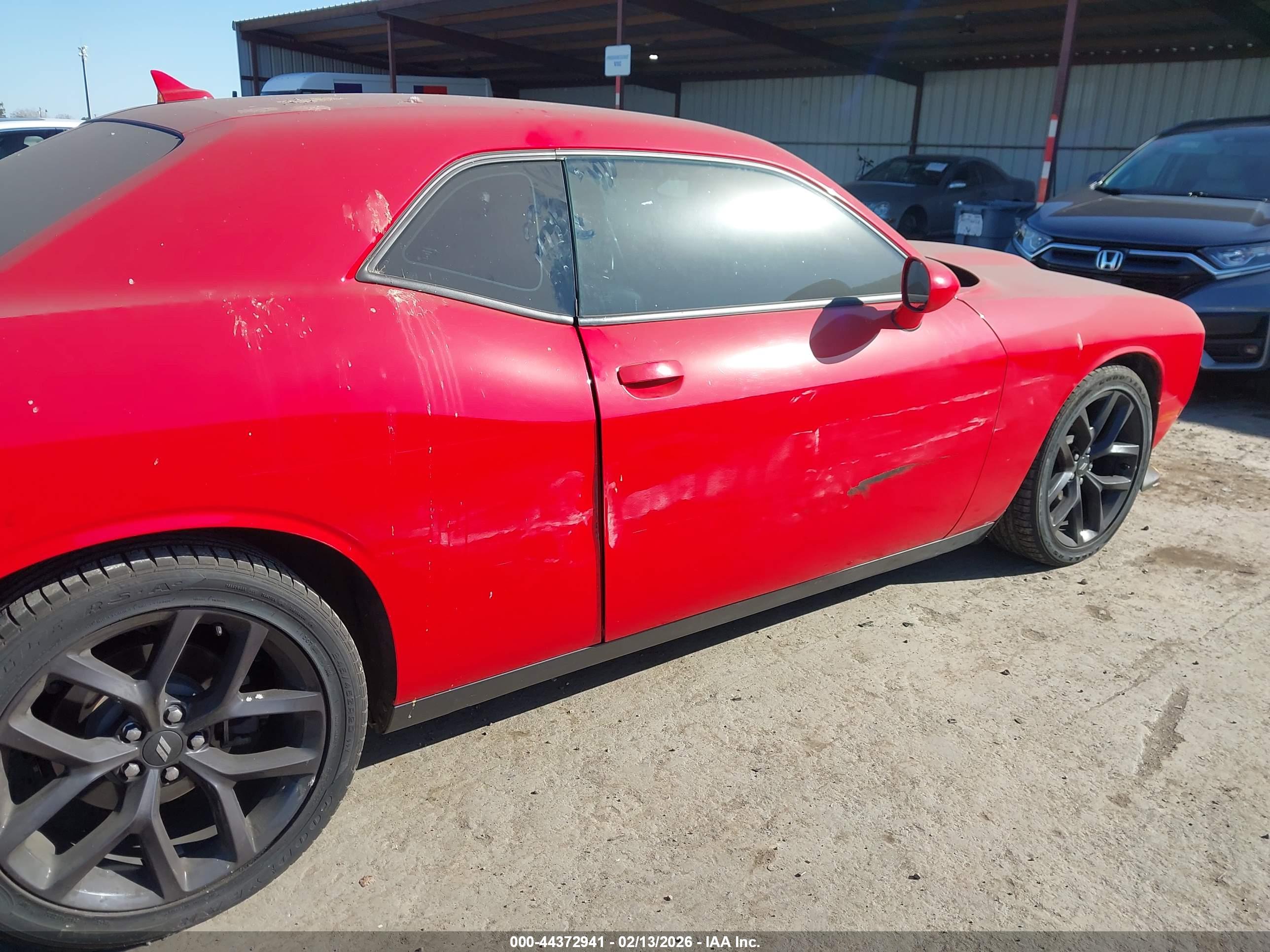 DODGE CHALLENGER image 6
