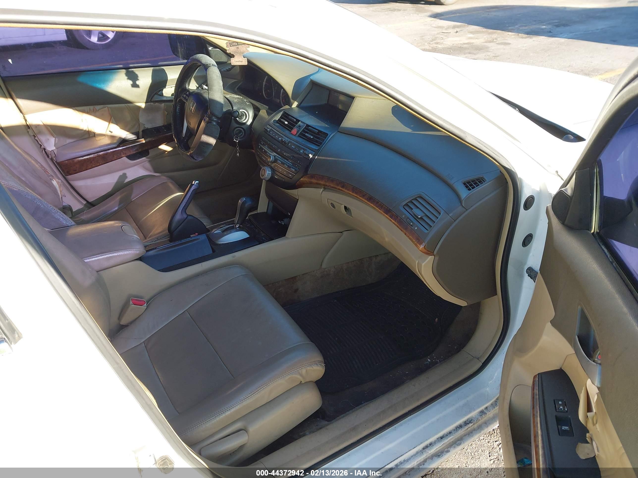 HONDA ACCORD image 5