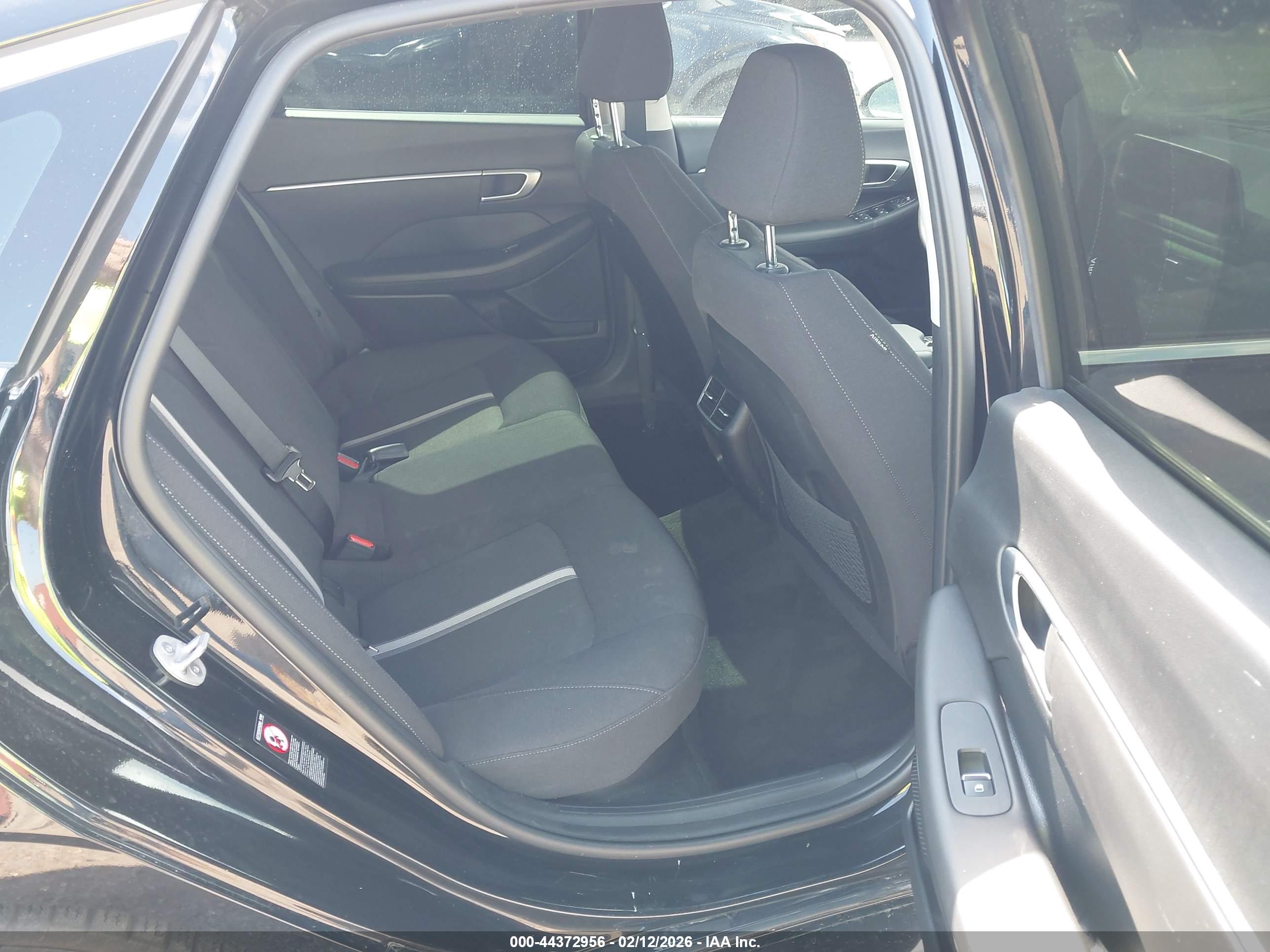 HYUNDAI SONATA image 8