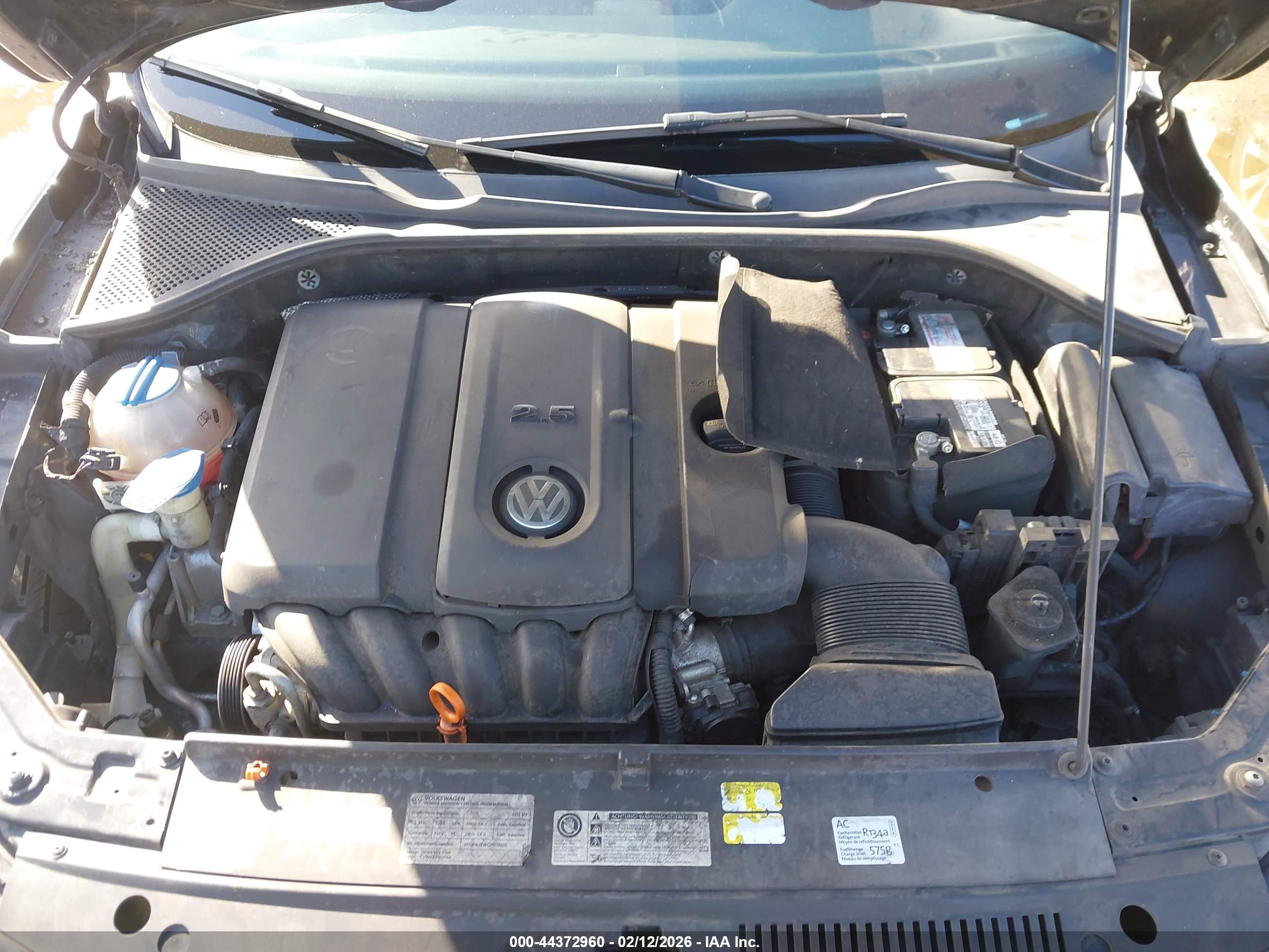 VOLKSWAGEN PASSAT image 10