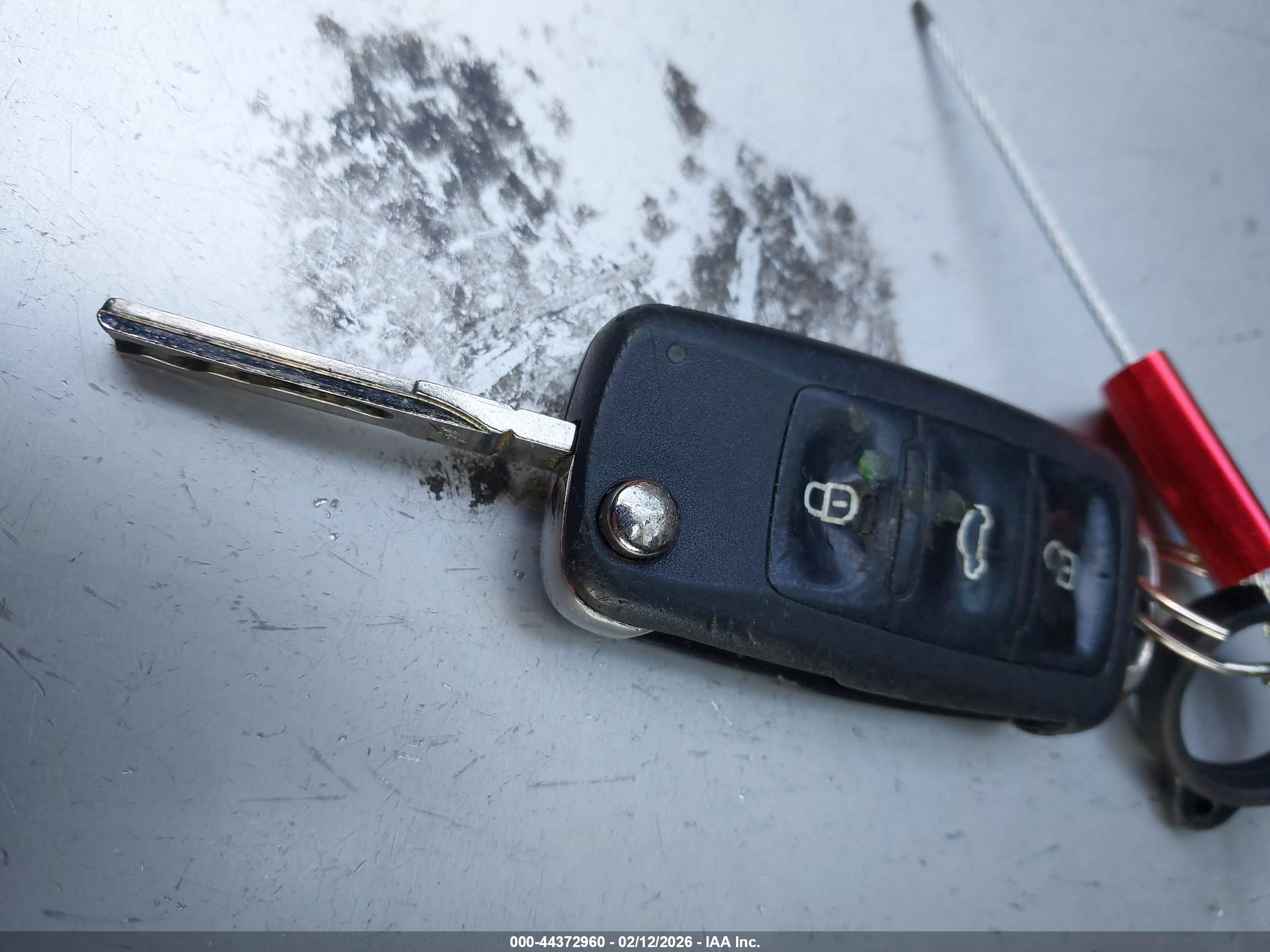 VOLKSWAGEN PASSAT image 11