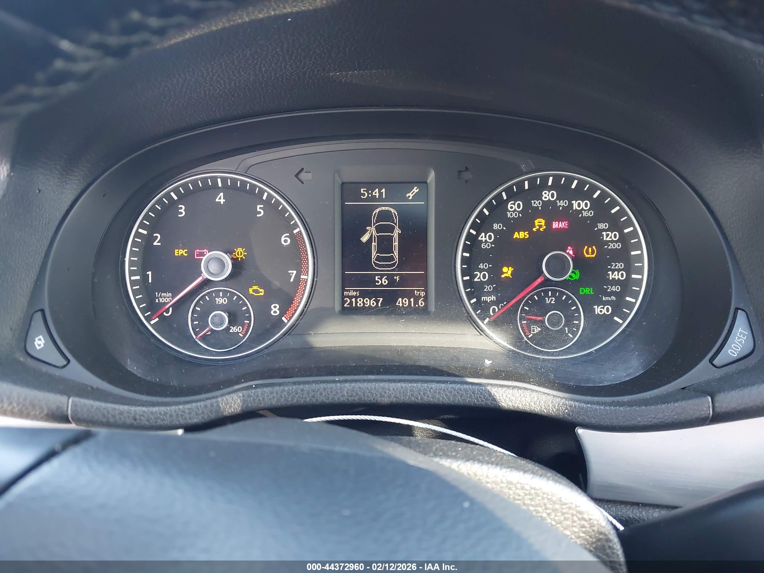 VOLKSWAGEN PASSAT image 7