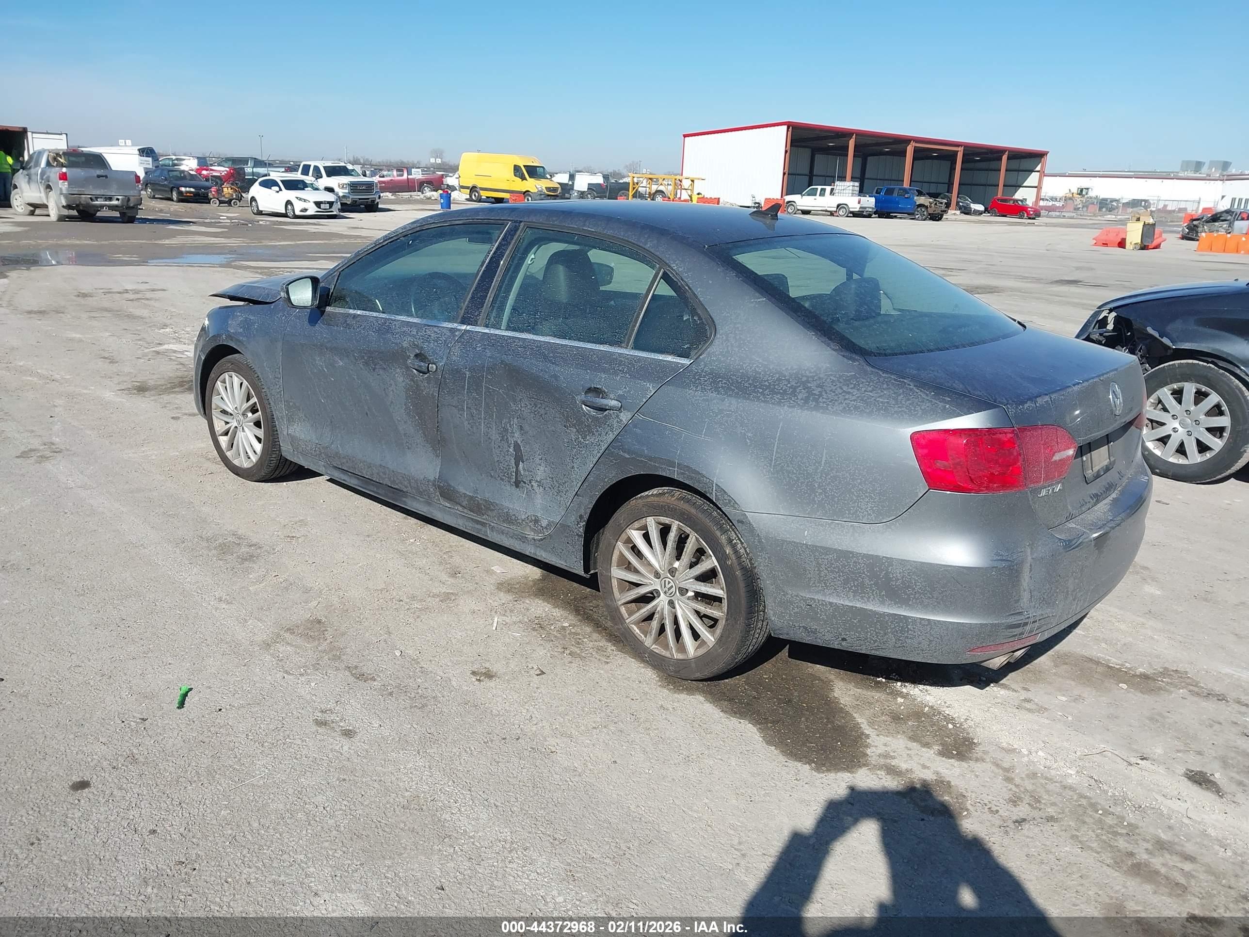 VOLKSWAGEN JETTA image 3