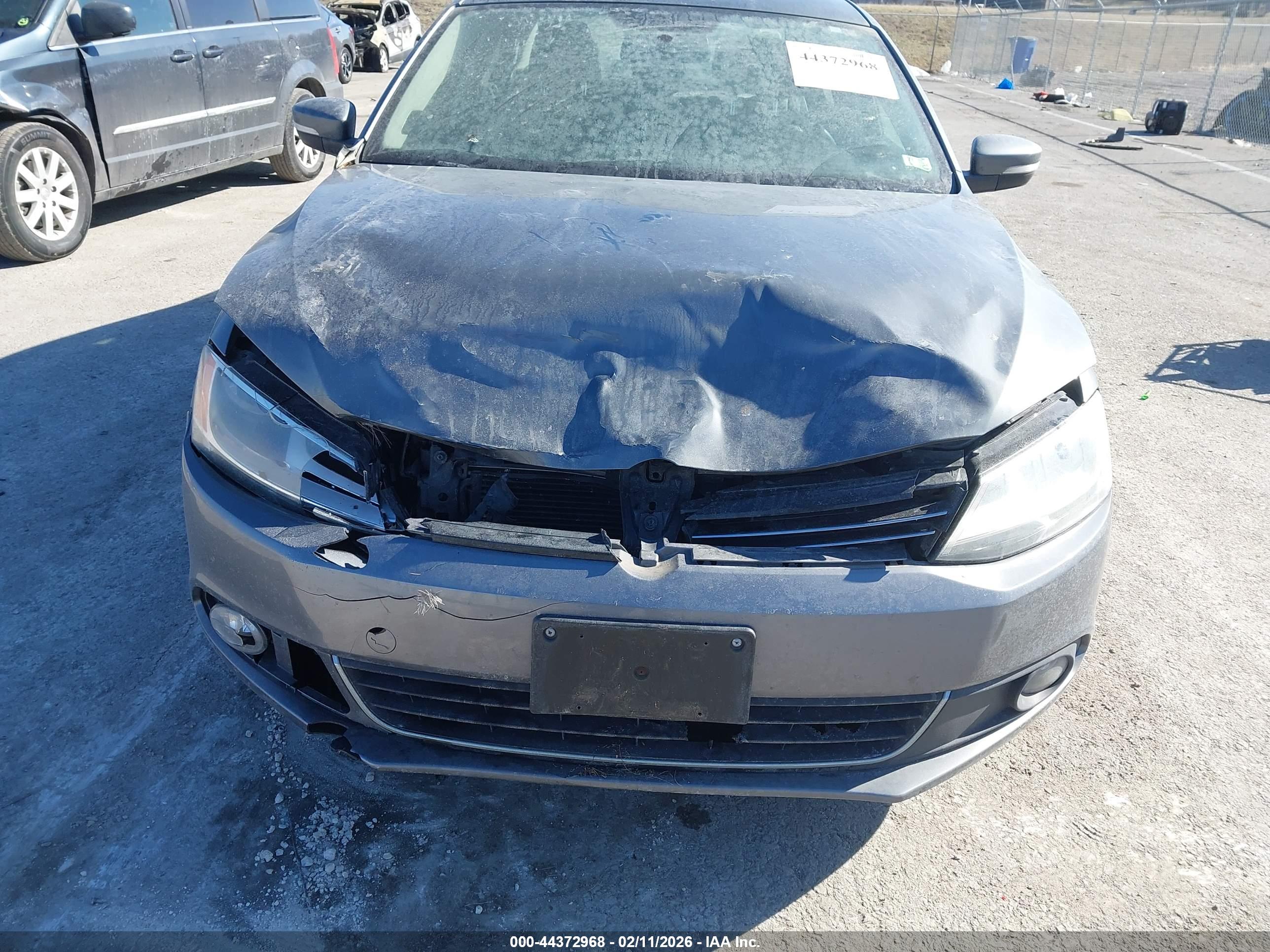 VOLKSWAGEN JETTA image 6