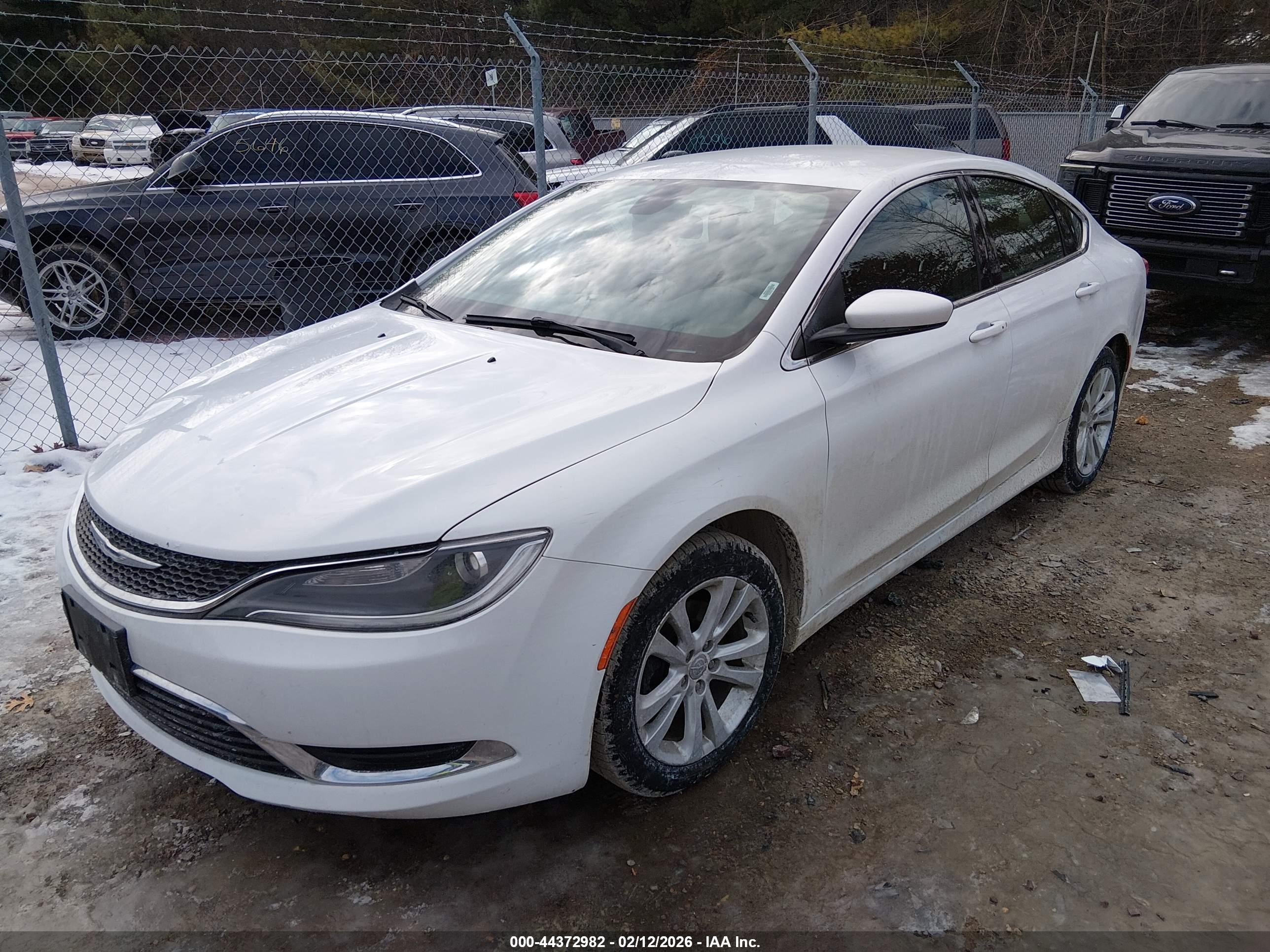 CHRYSLER 200 image 2