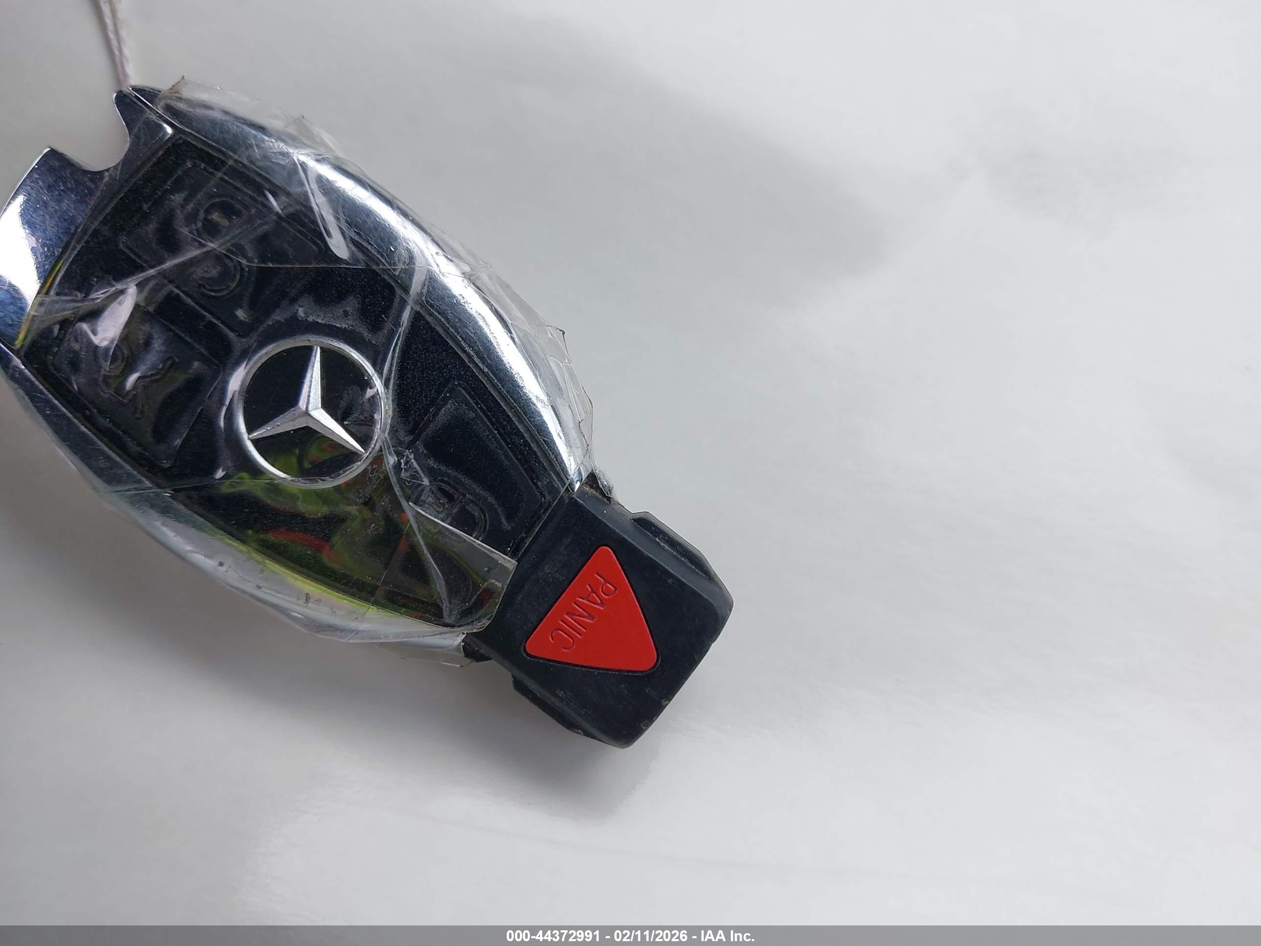 MERCEDES-BENZ C image 11
