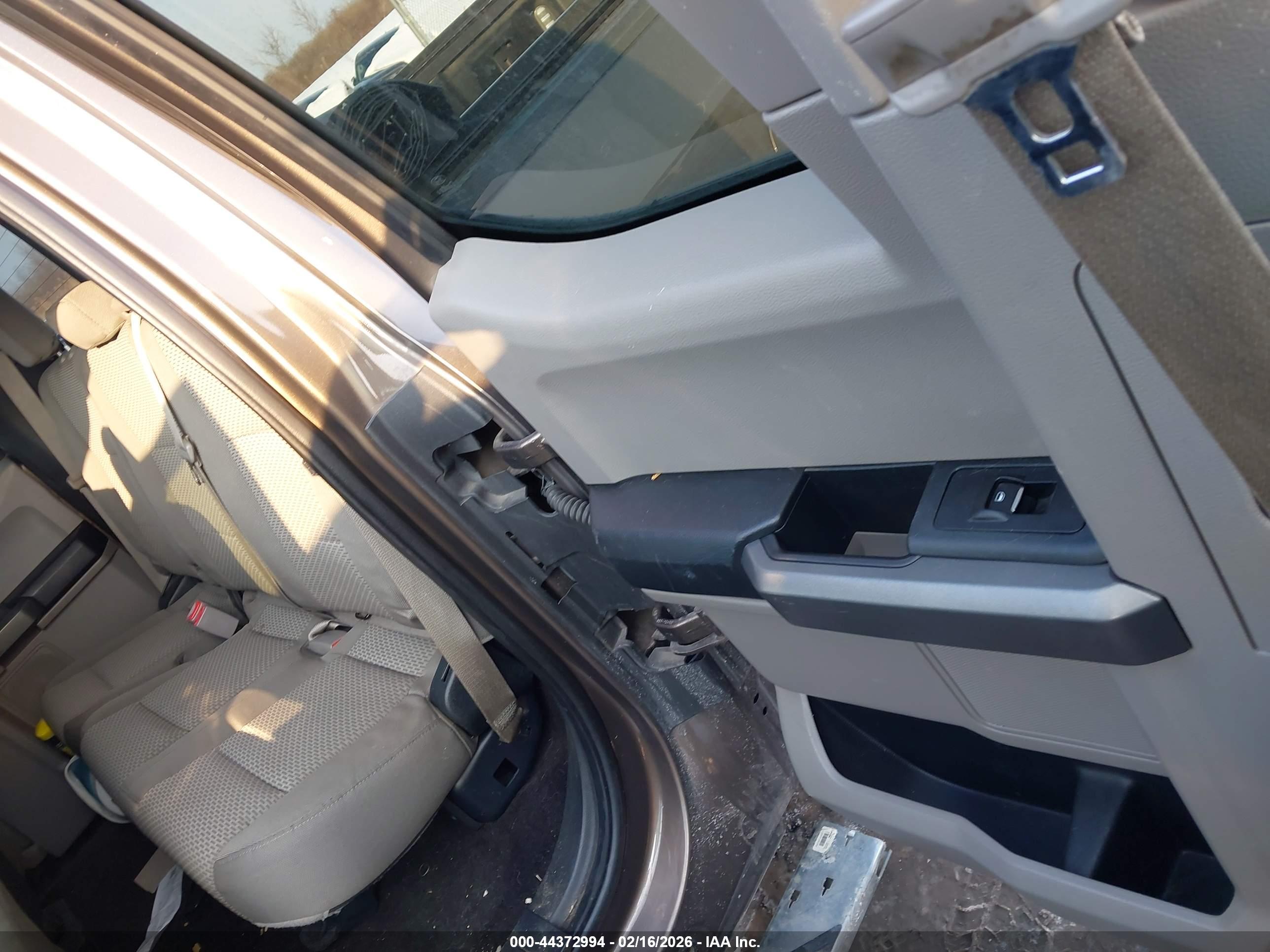 FORD F-150 image 8