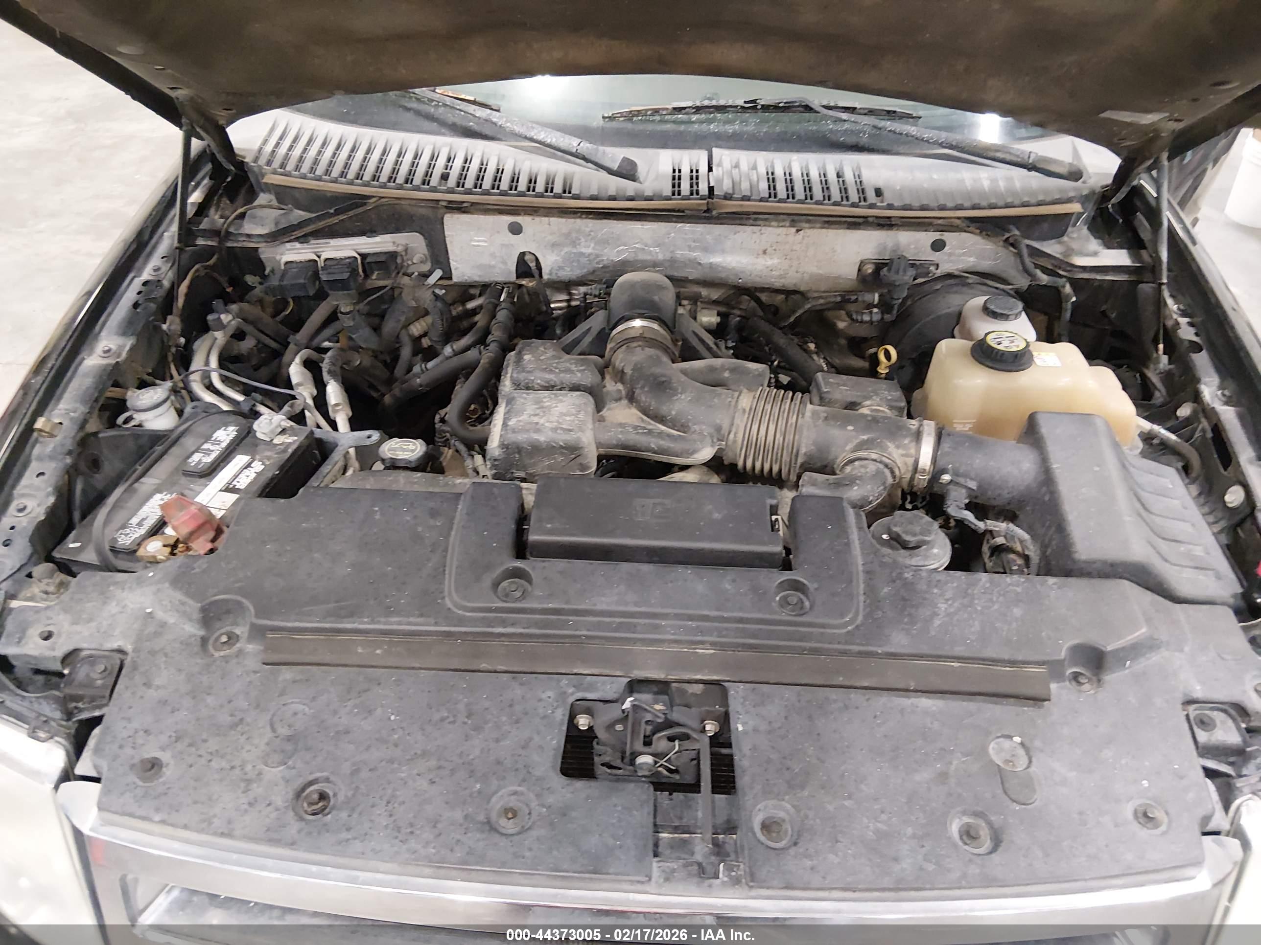 FORD EXPEDITION image 10