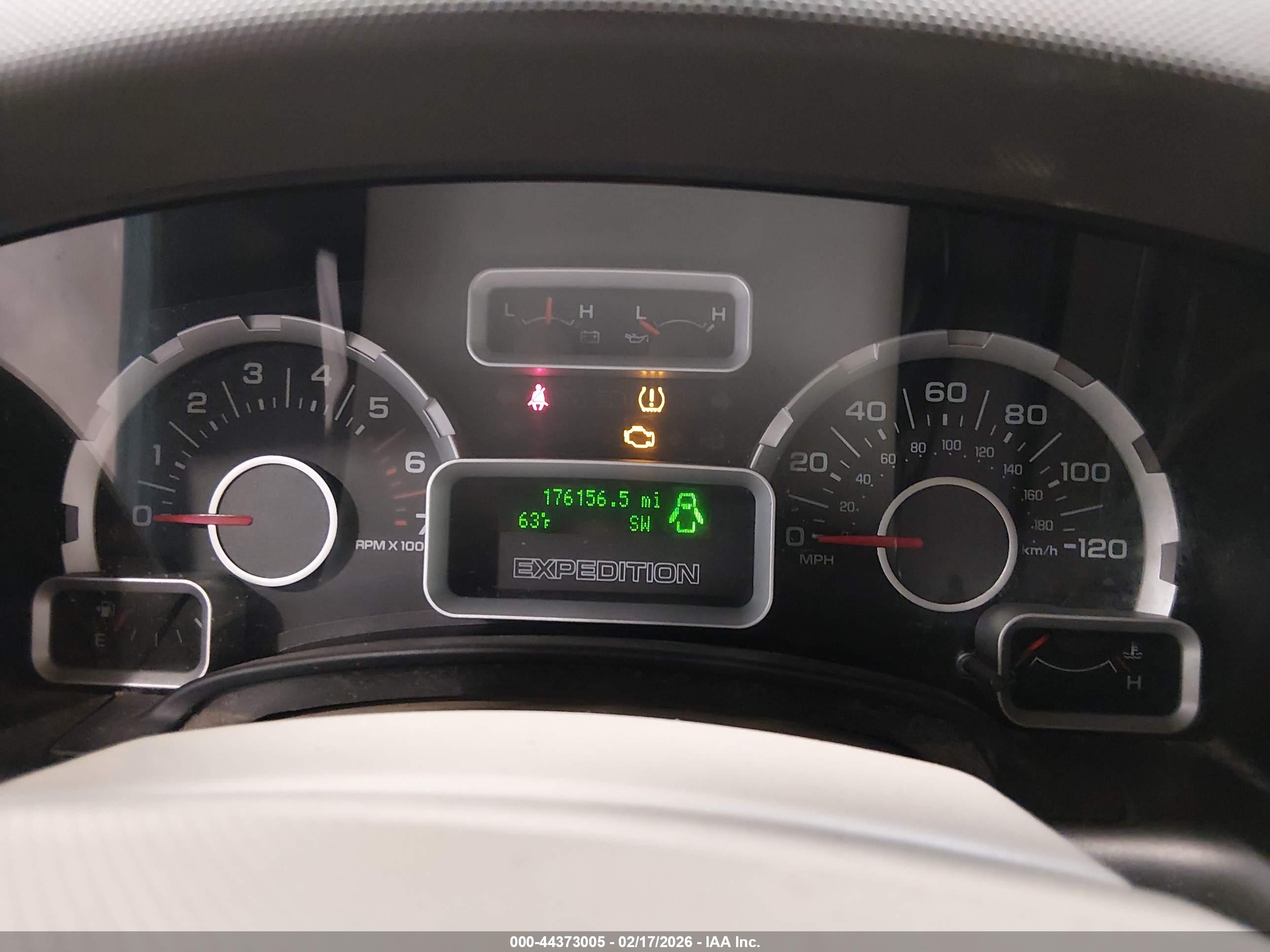FORD EXPEDITION image 7