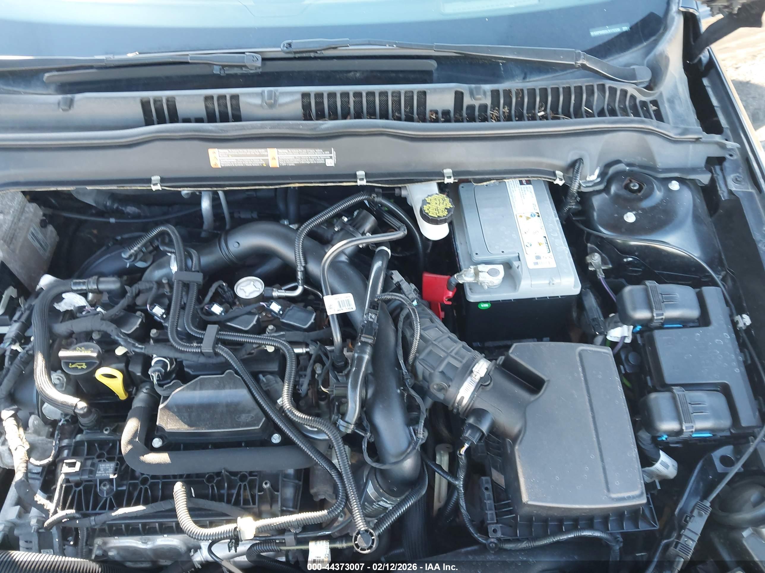 FORD FUSION image 10