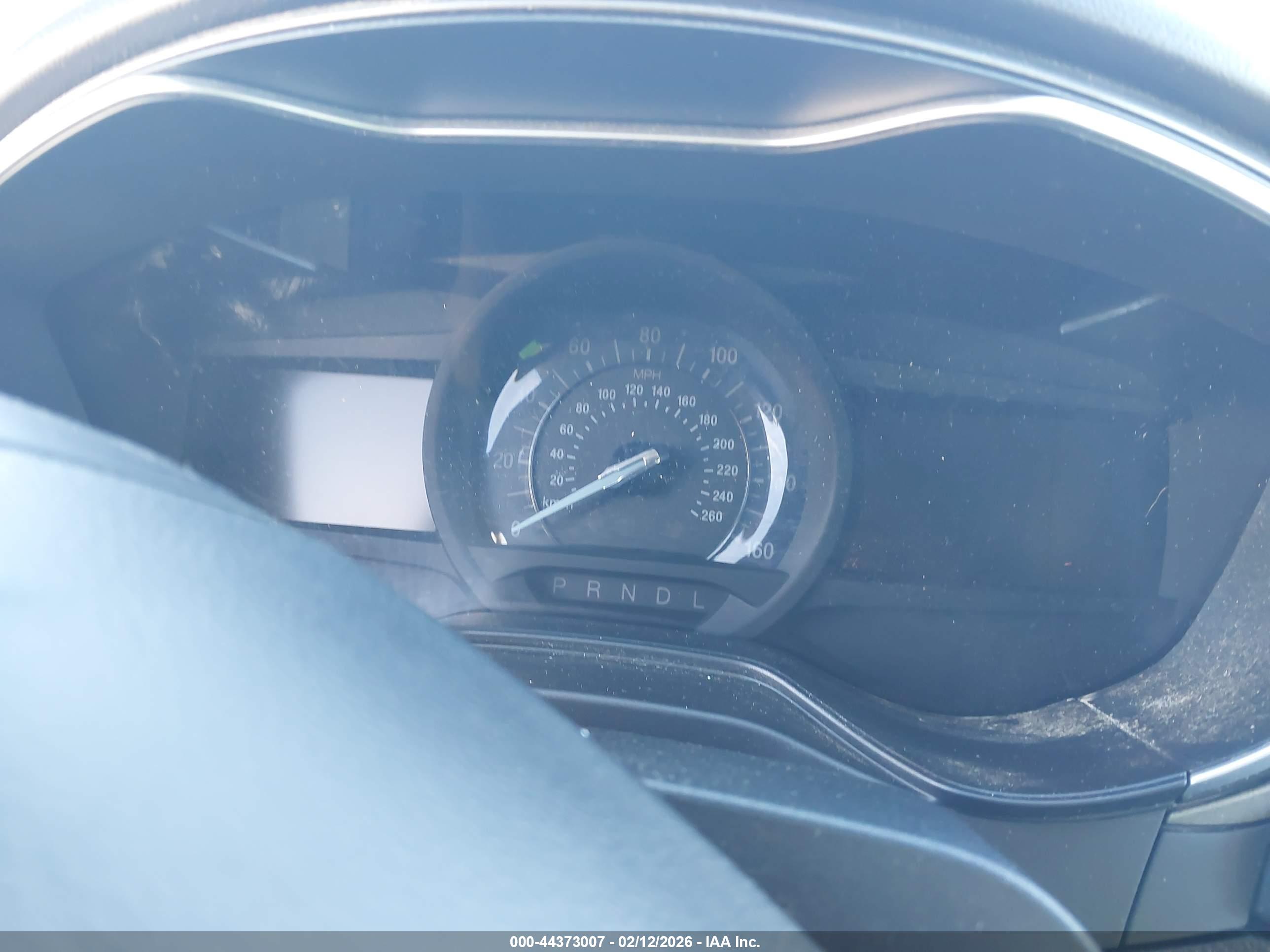 FORD FUSION image 7