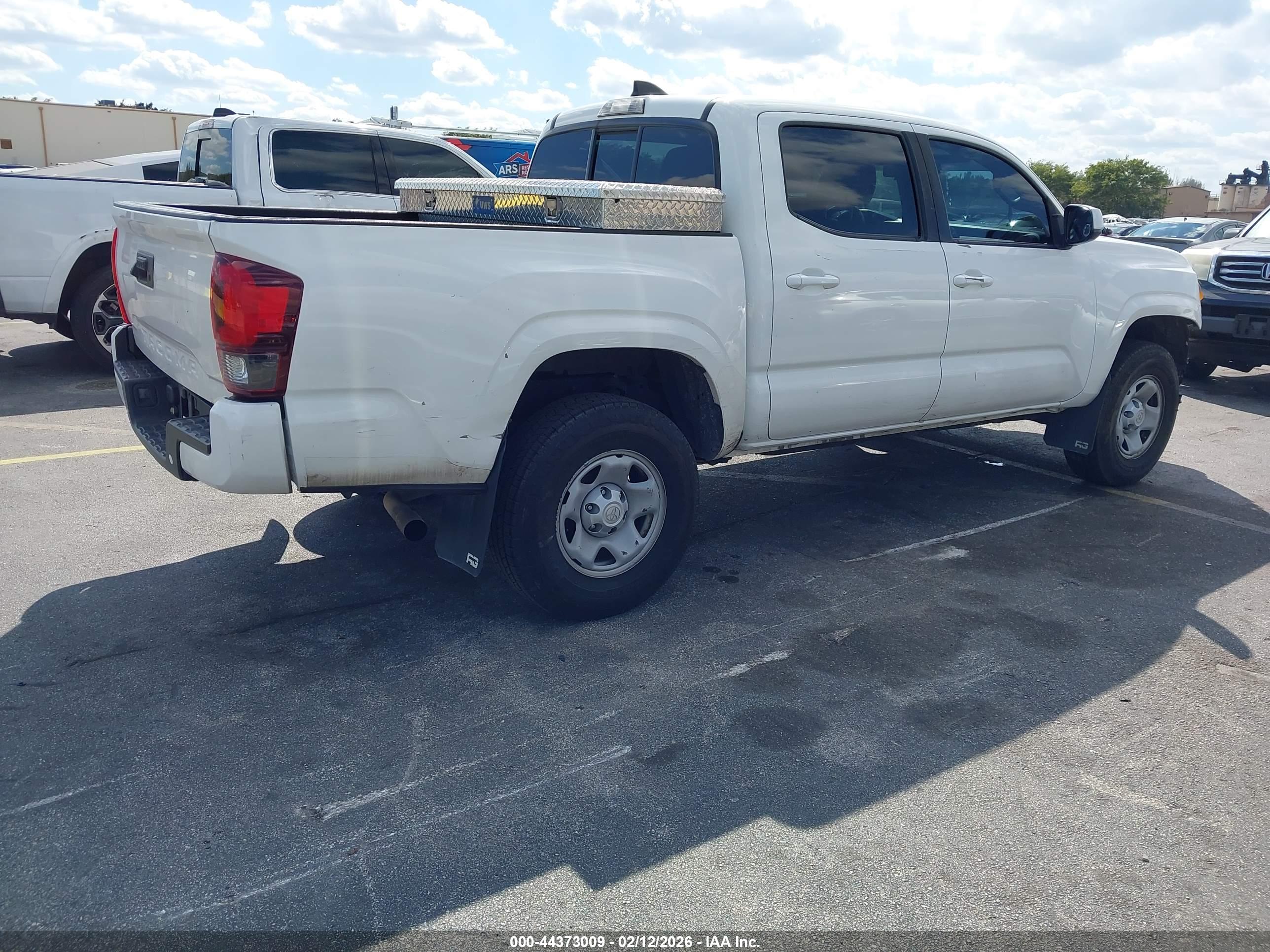 TOYOTA TACOMA image 4