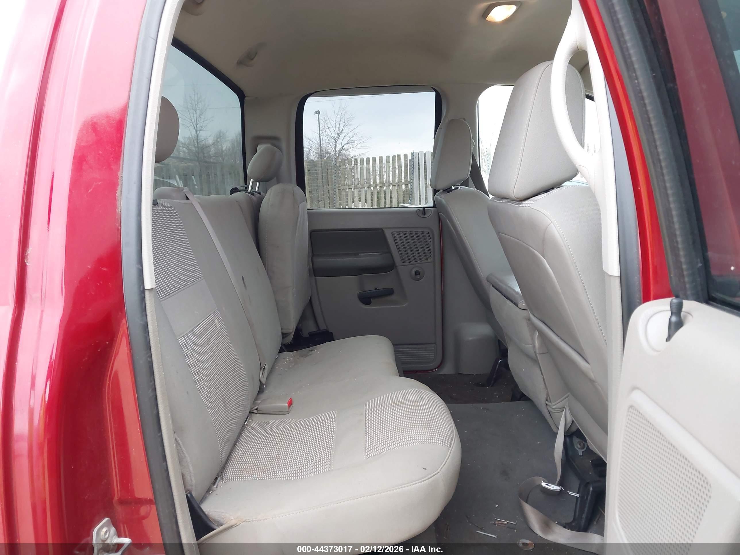 DODGE RAM image 8
