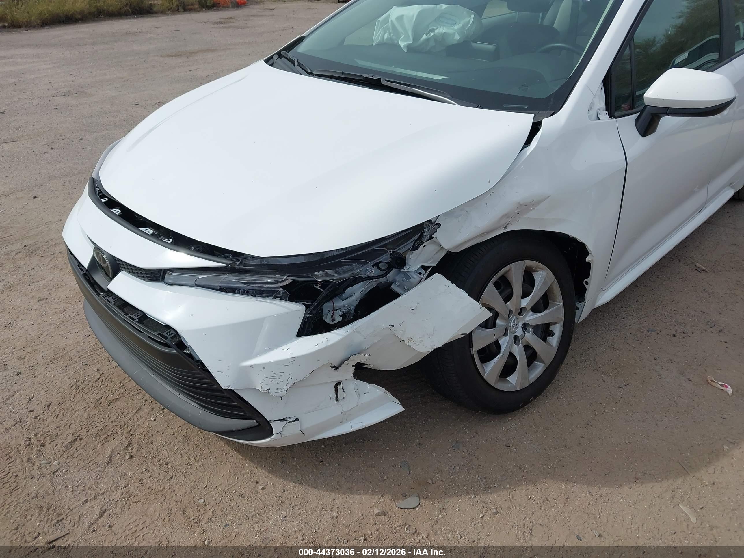 TOYOTA COROLLA image 6
