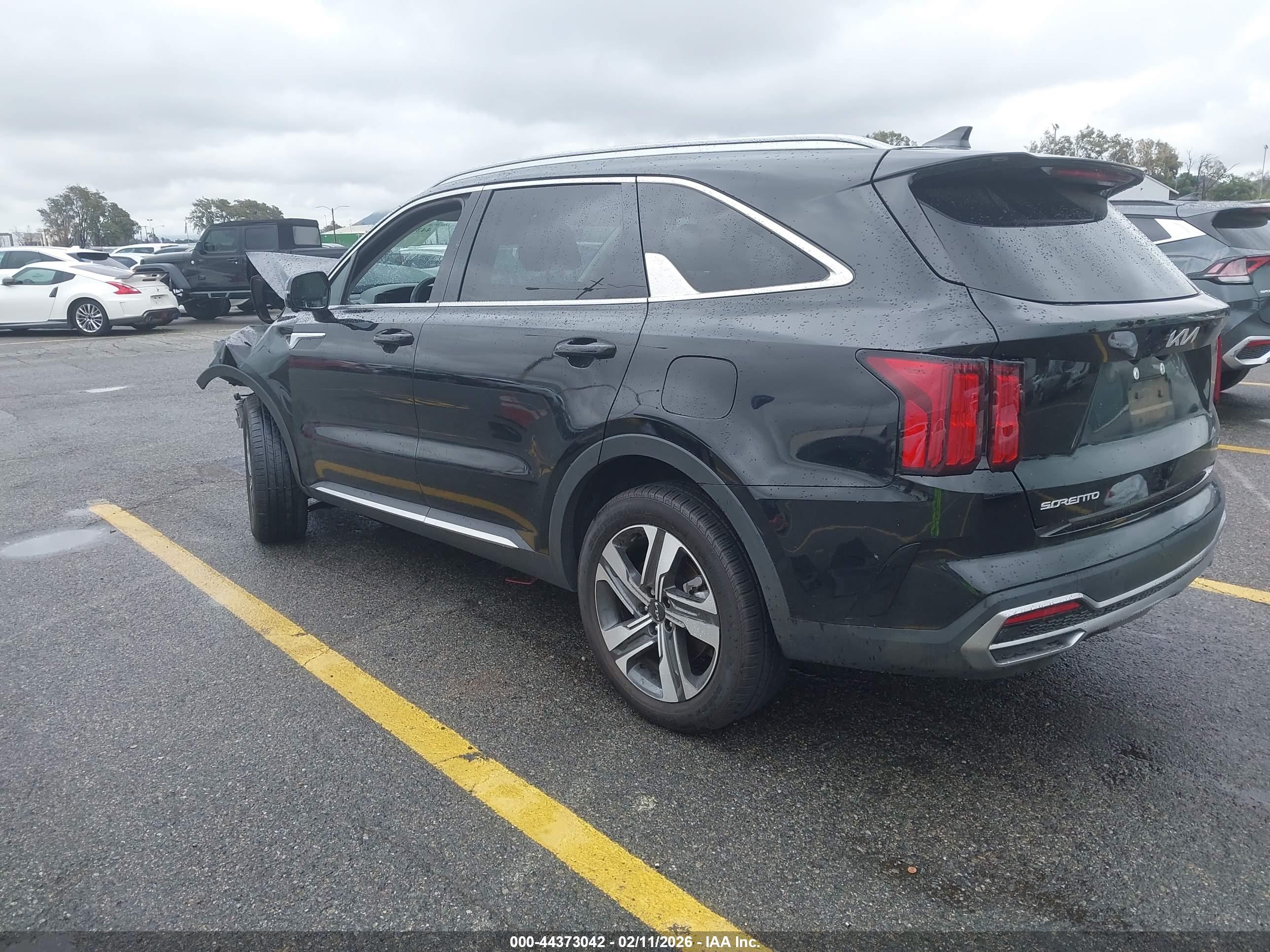 KIA SORENTO image 3