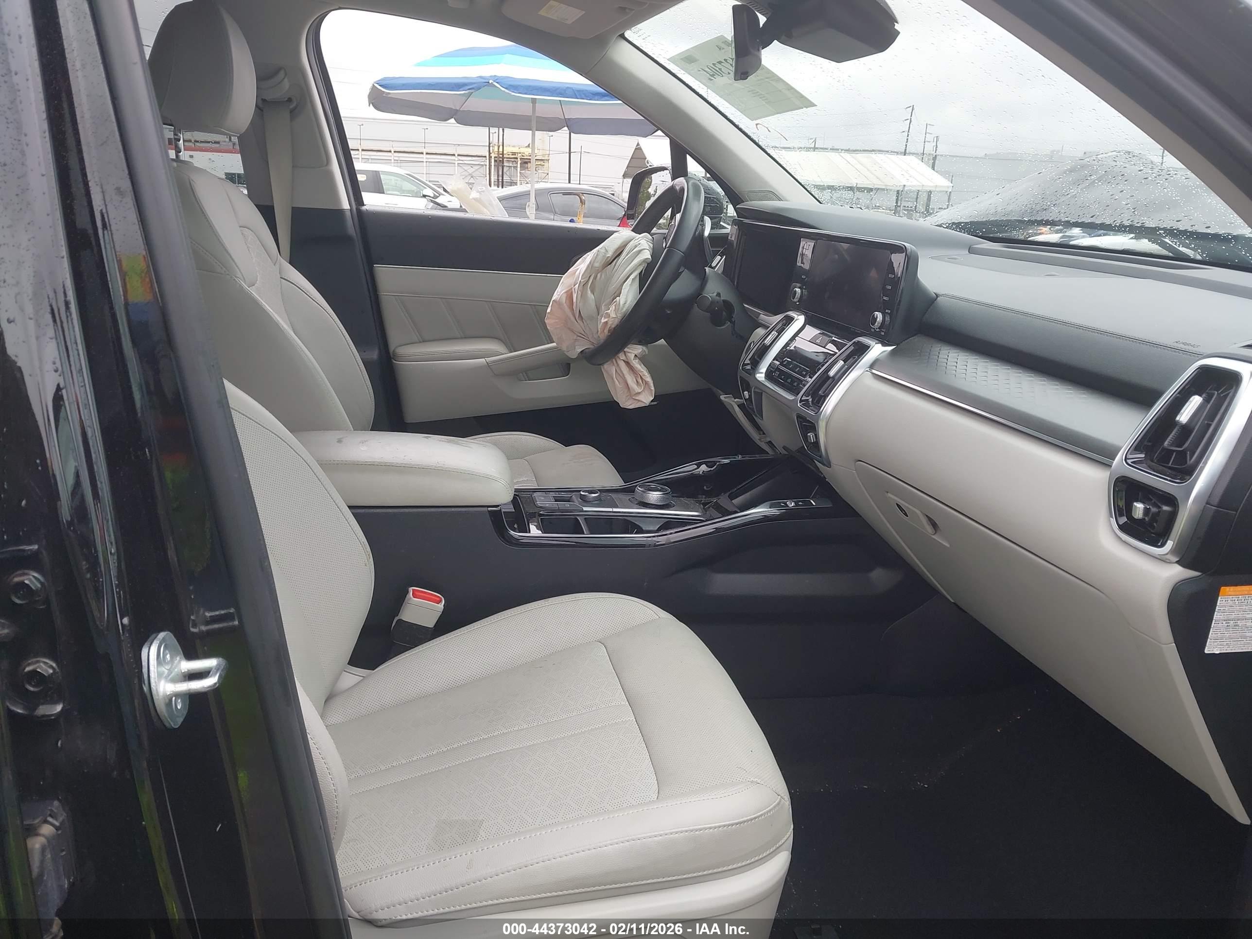 KIA SORENTO image 5