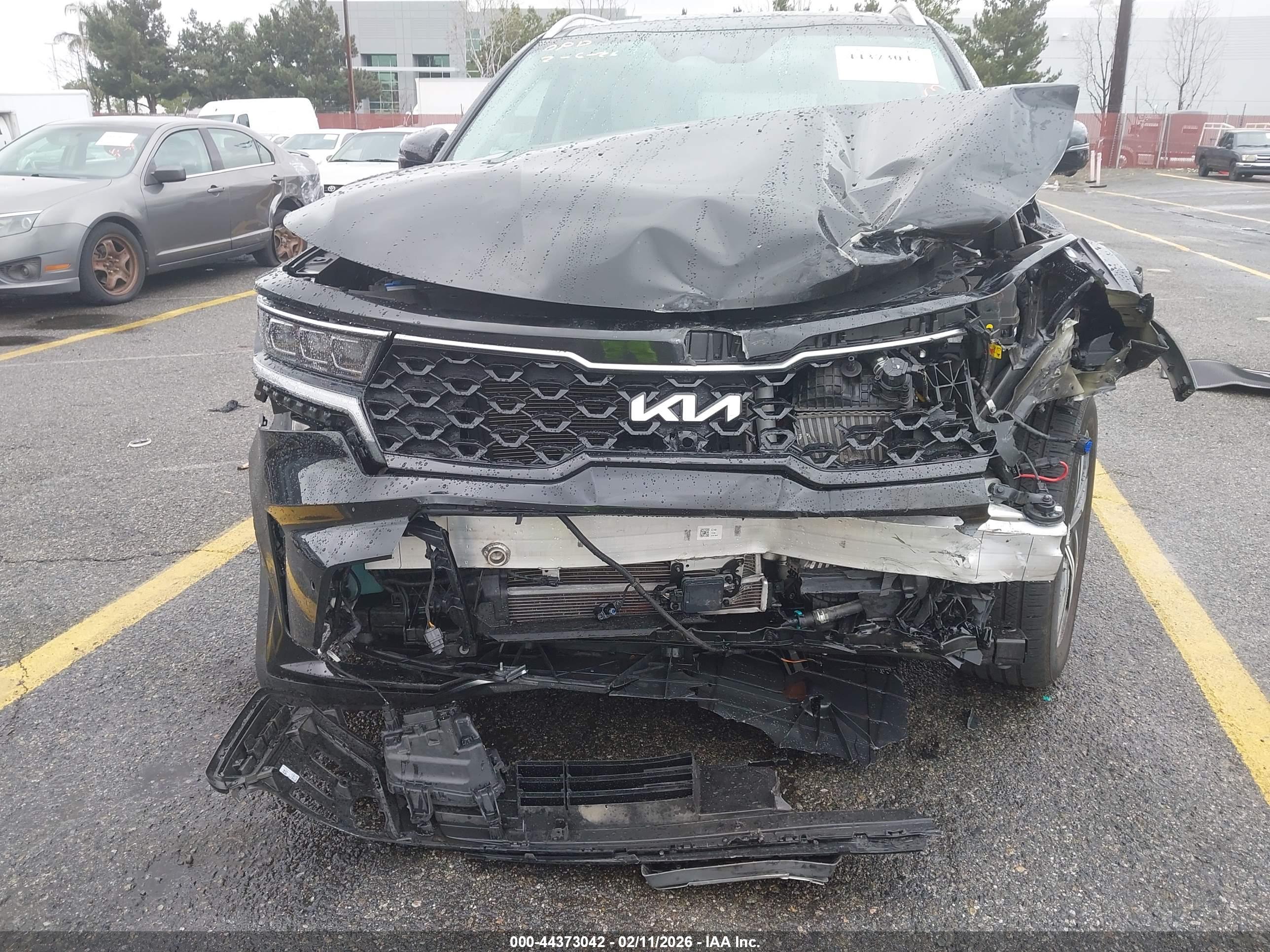 KIA SORENTO image 6
