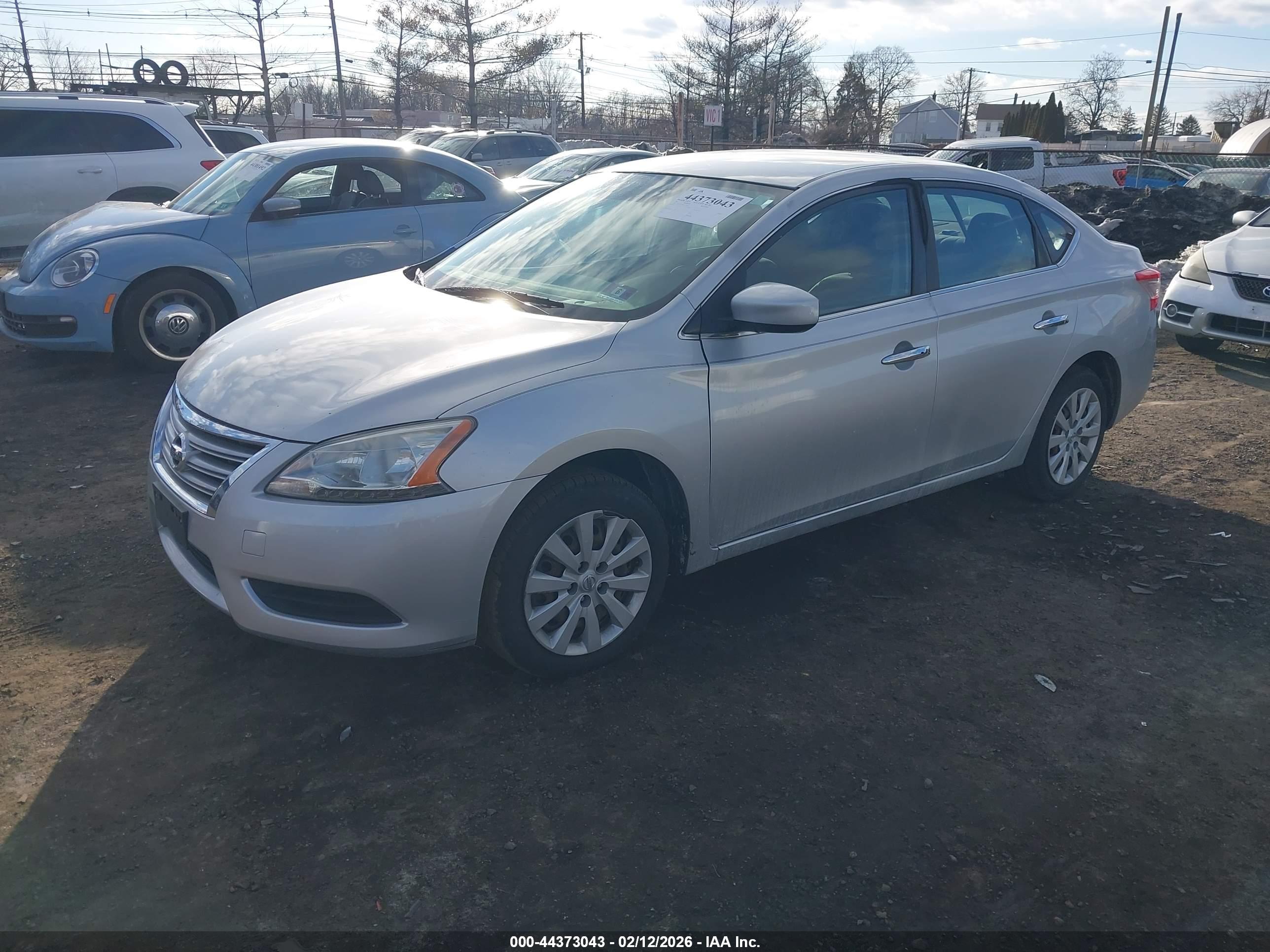 NISSAN SENTRA image 2
