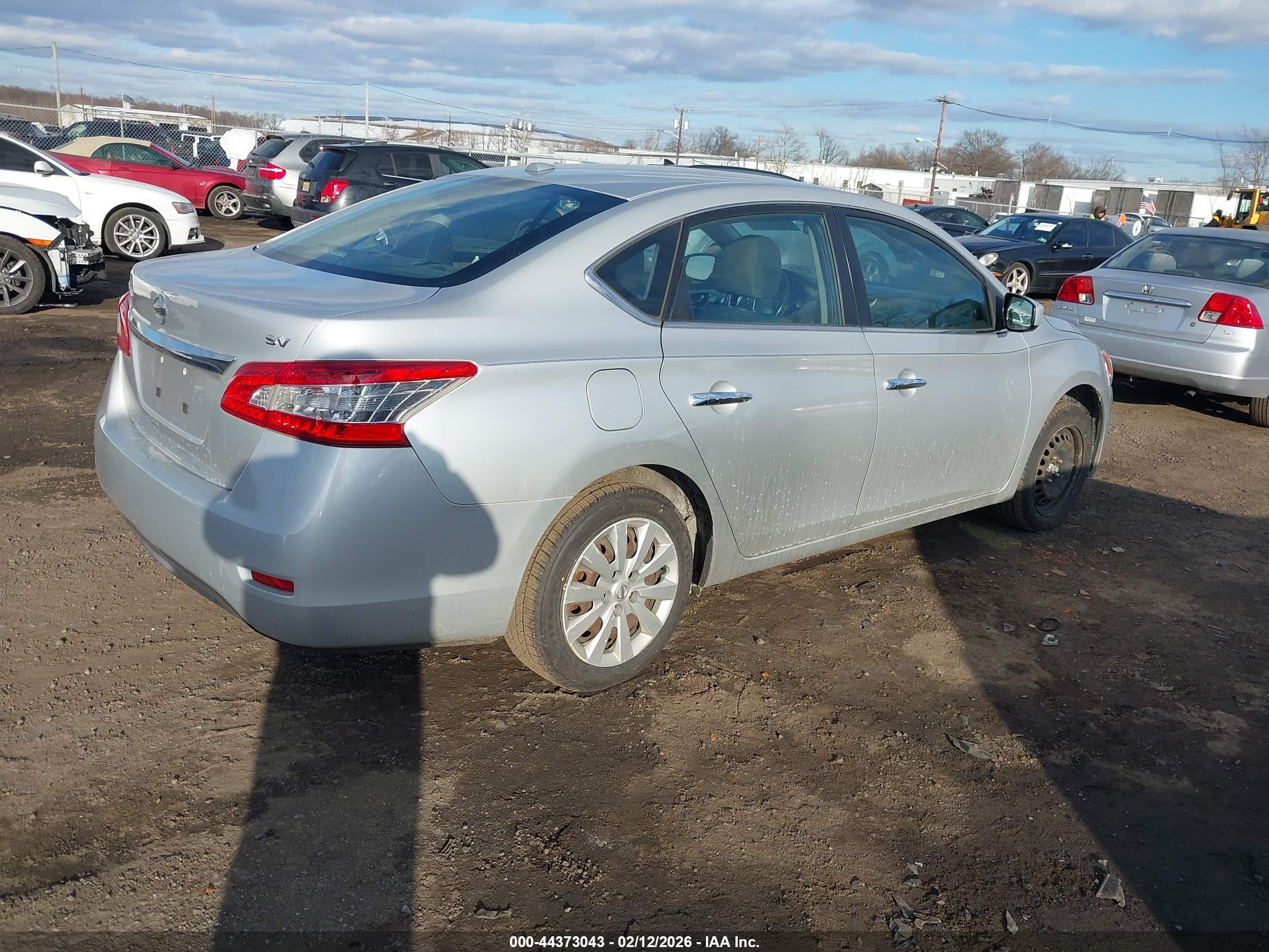 NISSAN SENTRA image 4