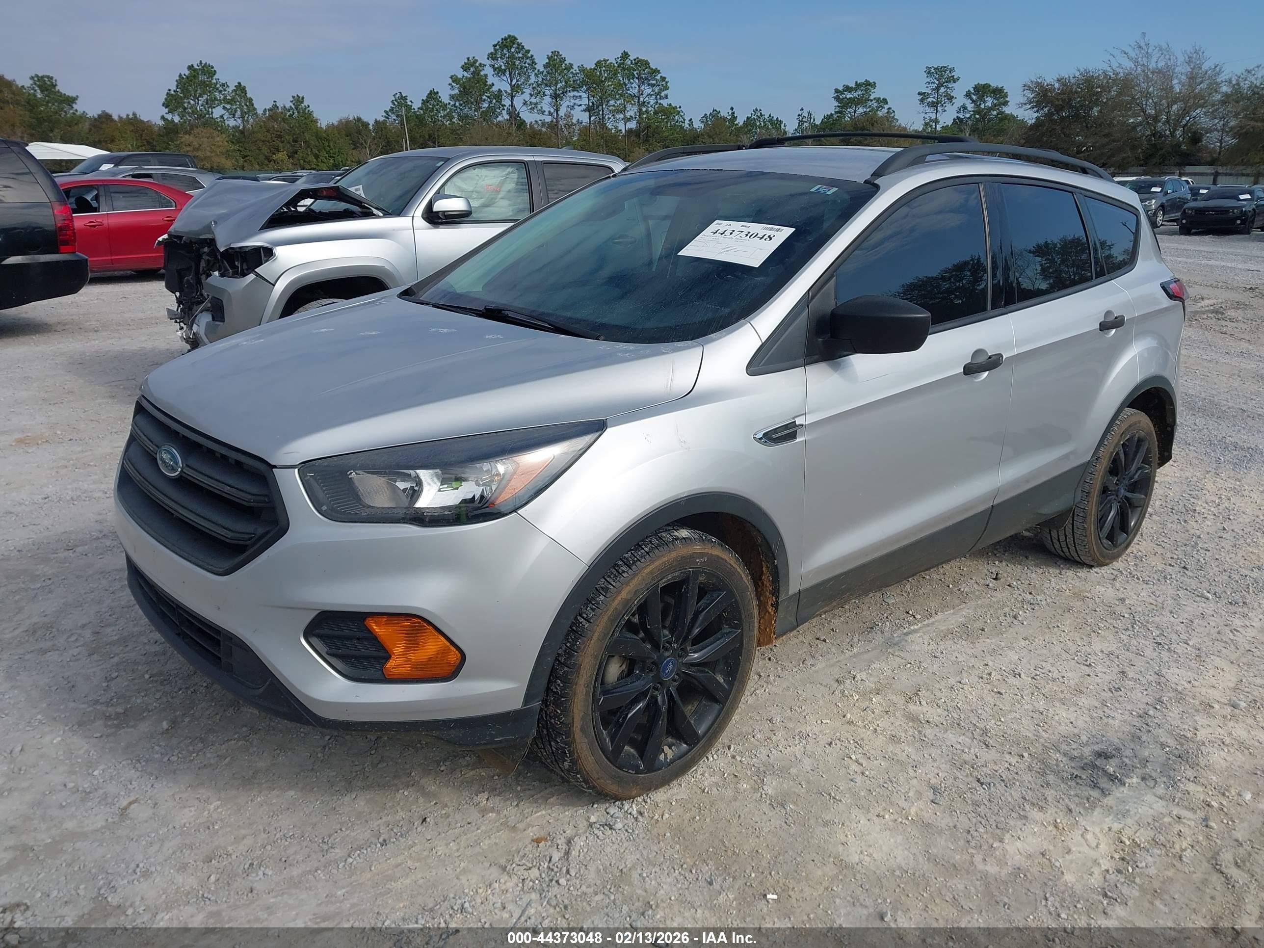 FORD ESCAPE image 2