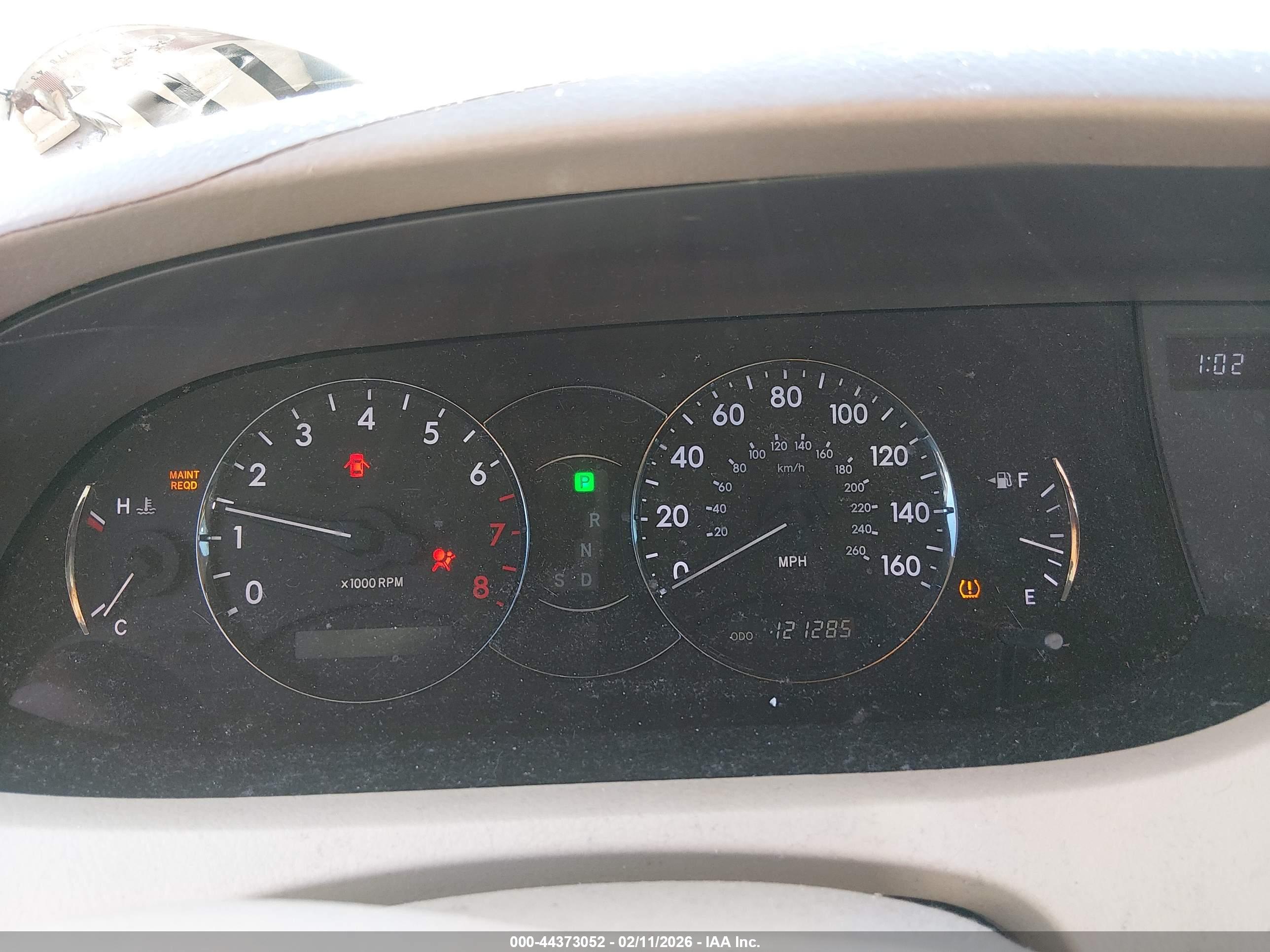 TOYOTA AVALON image 7