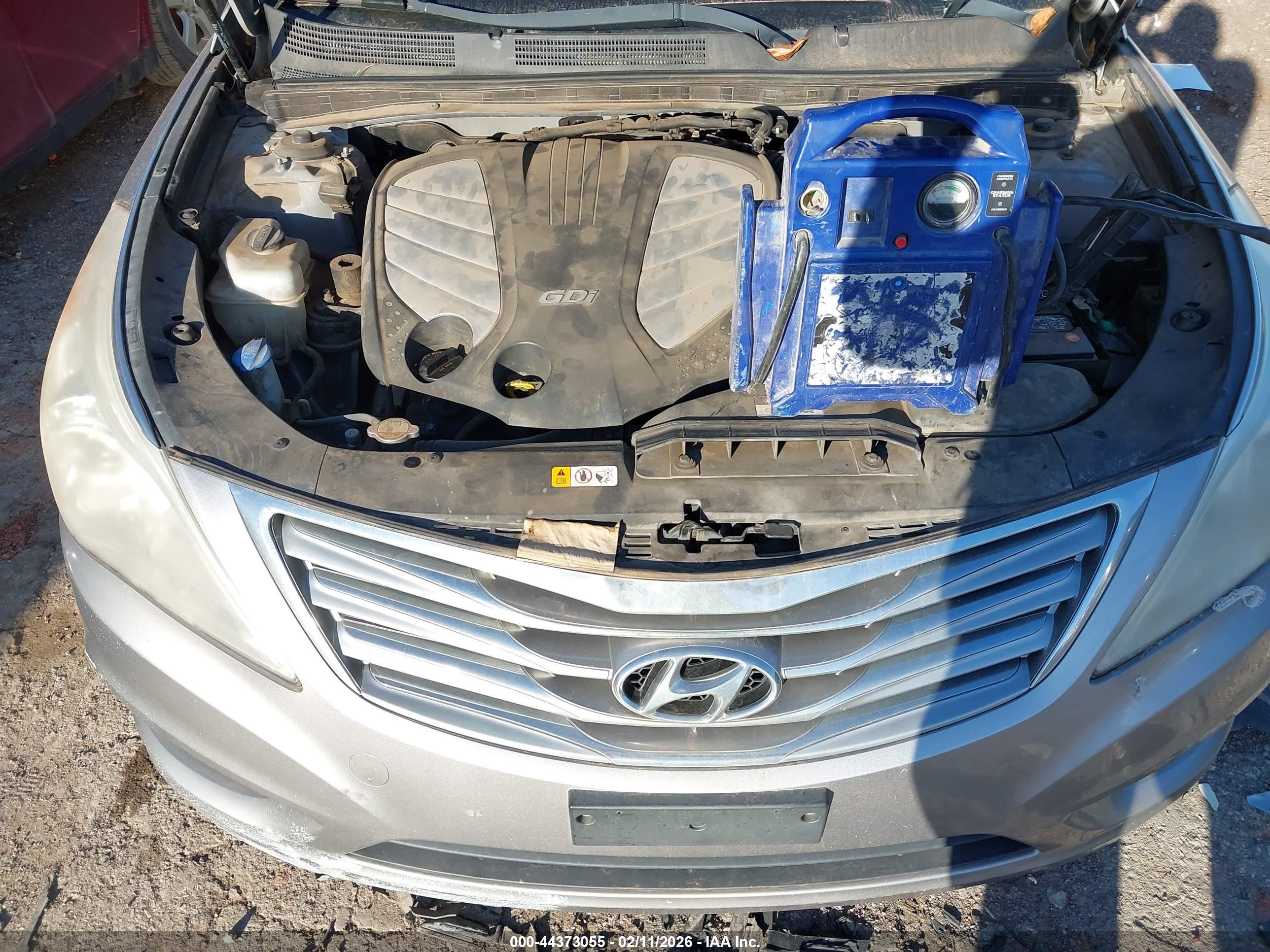 HYUNDAI AZERA image 10