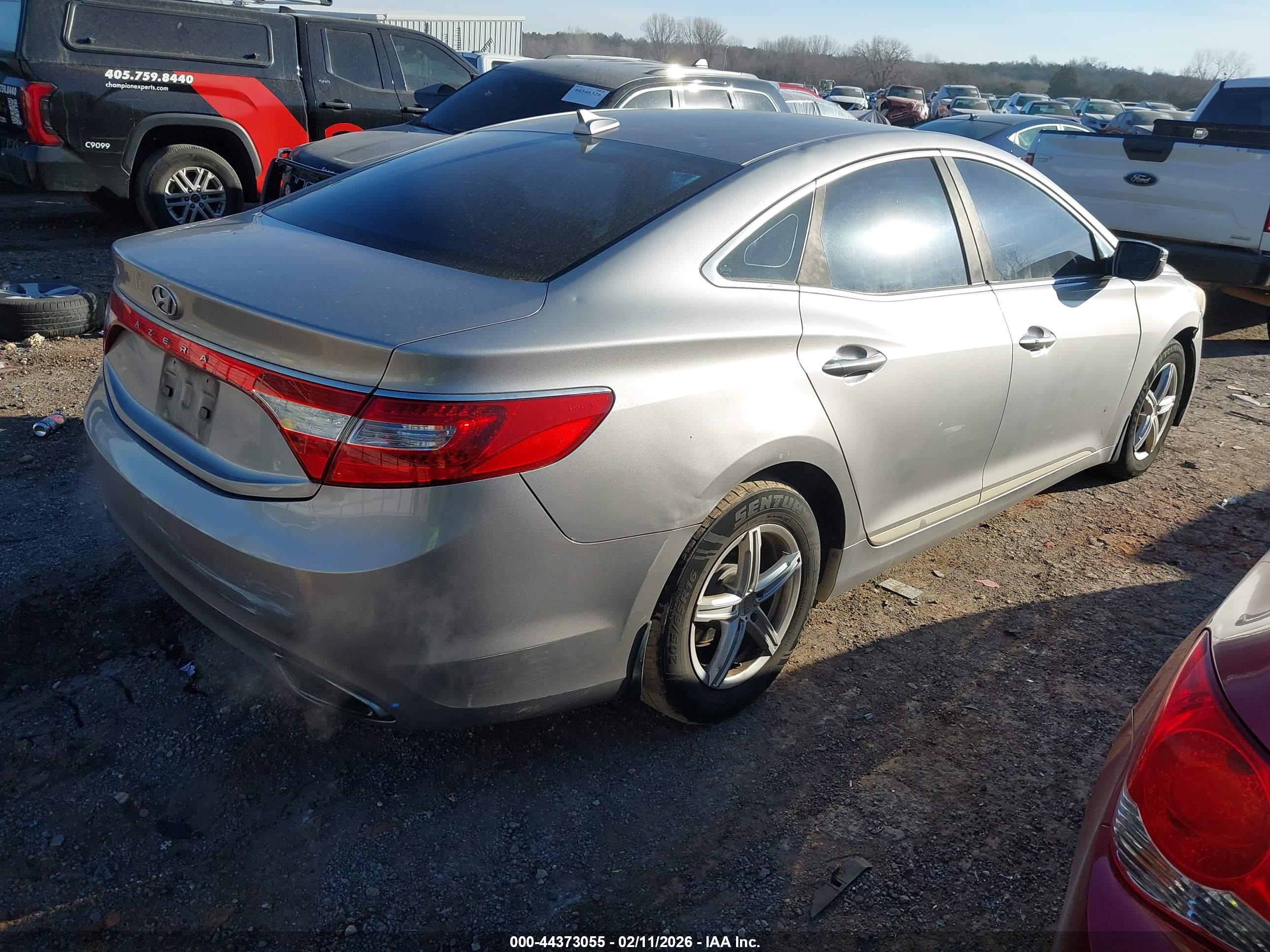 HYUNDAI AZERA image 4