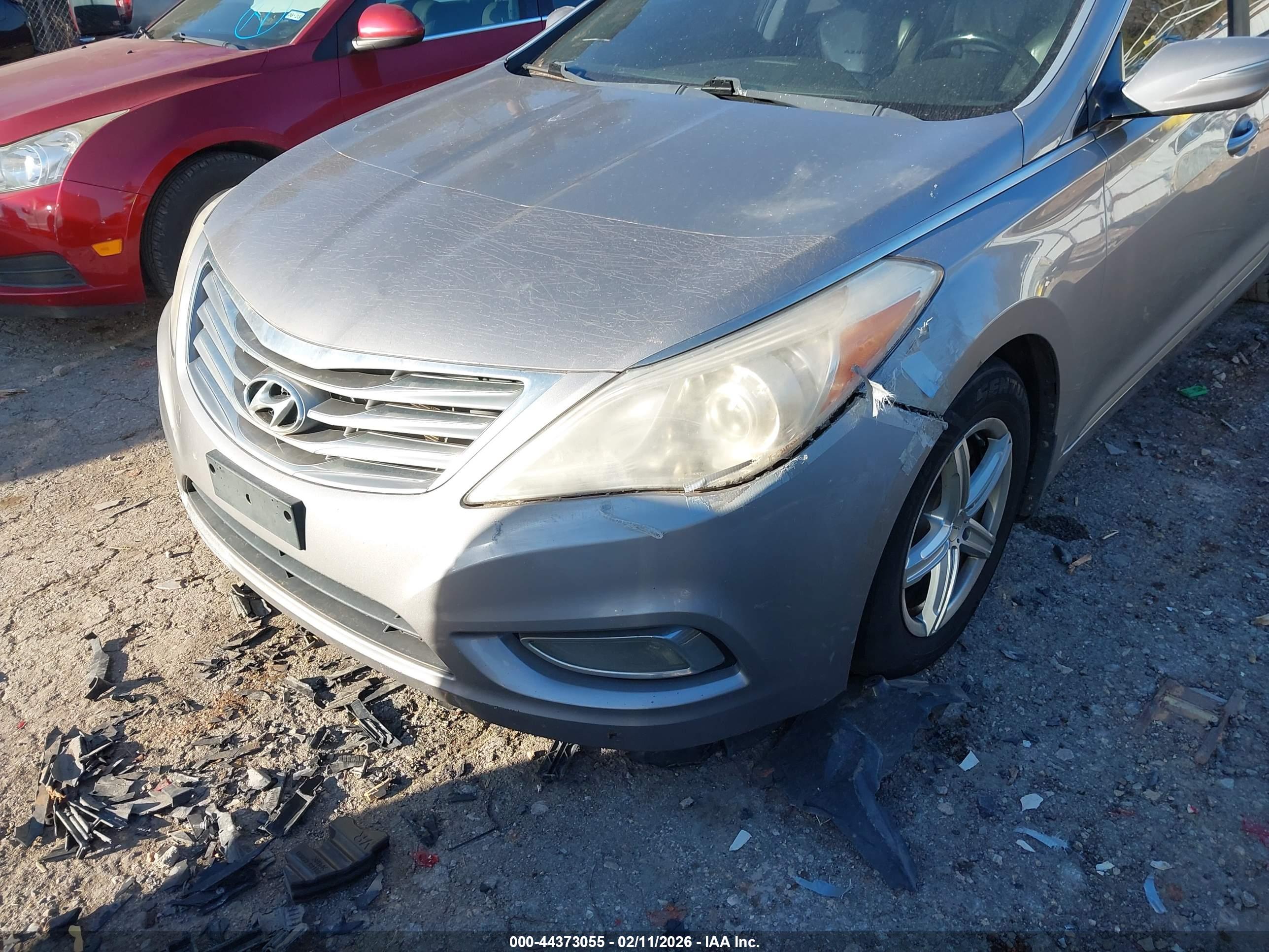 HYUNDAI AZERA image 6