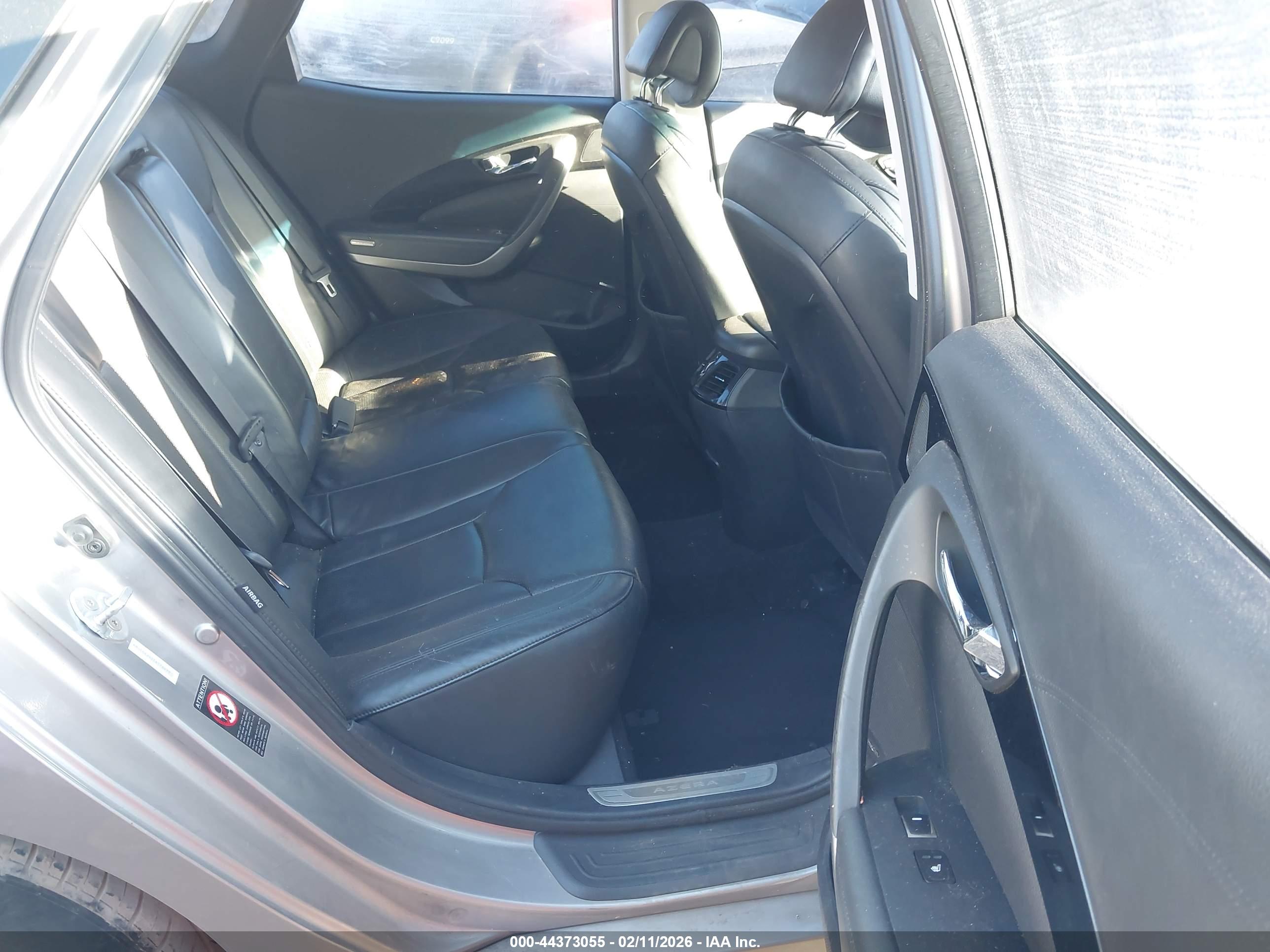 HYUNDAI AZERA image 8