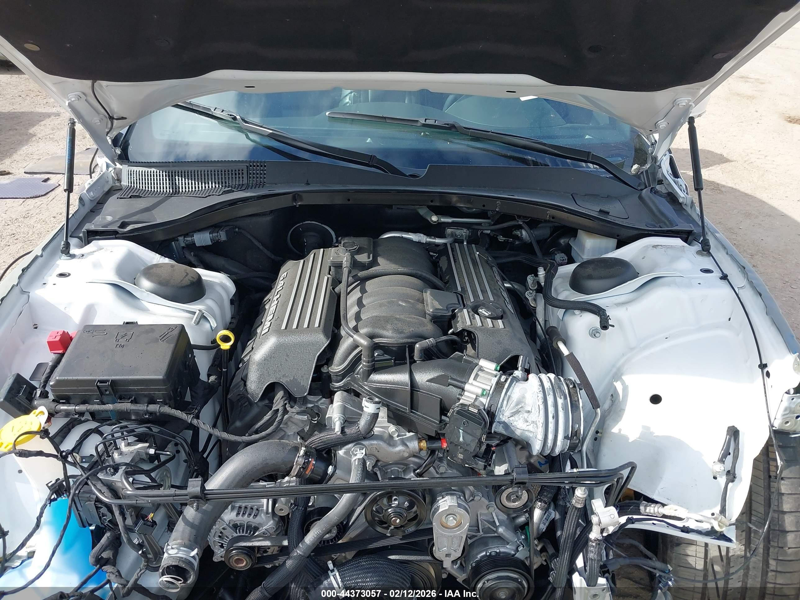 CHRYSLER 300 image 10