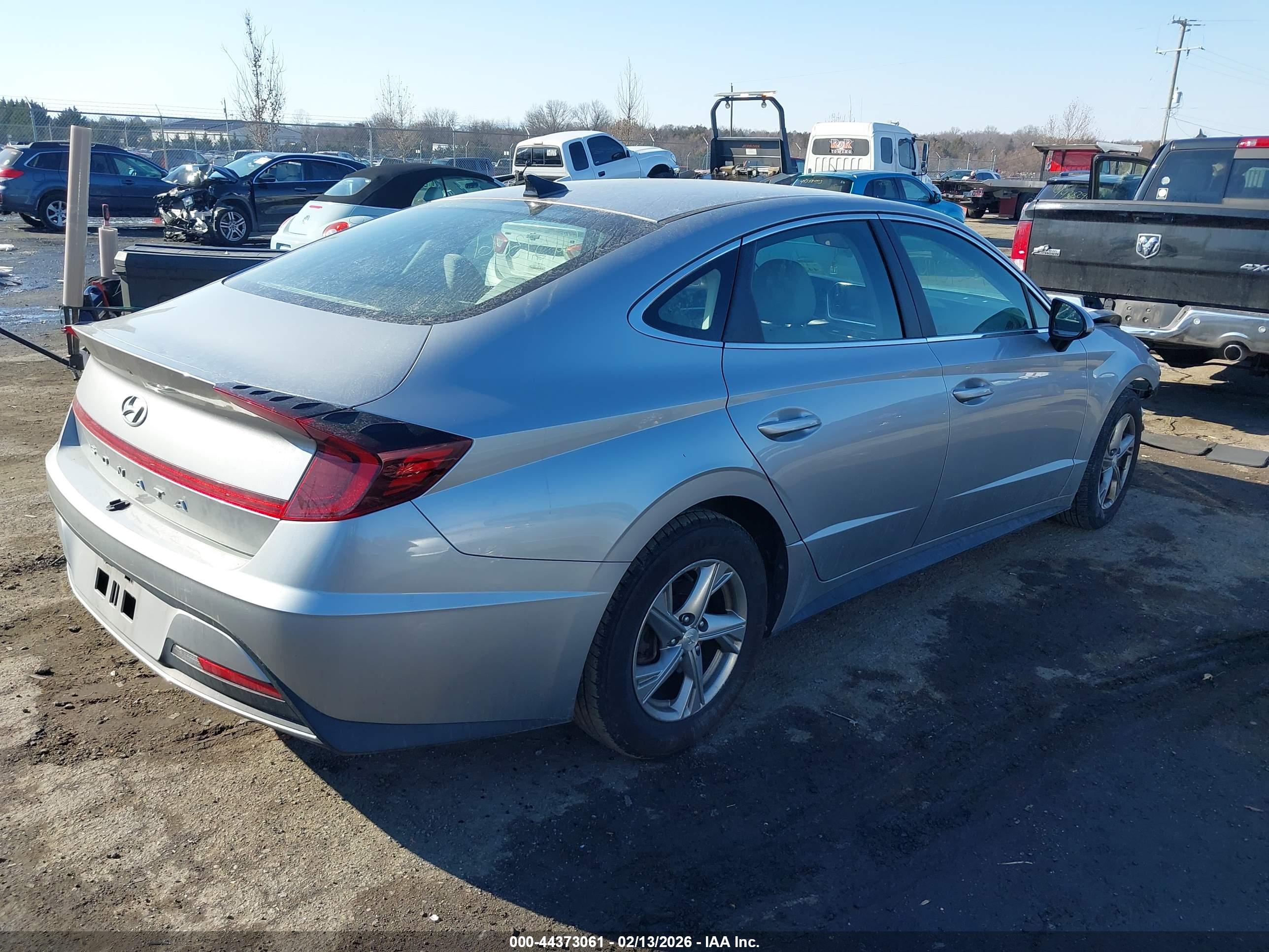 HYUNDAI SONATA image 4