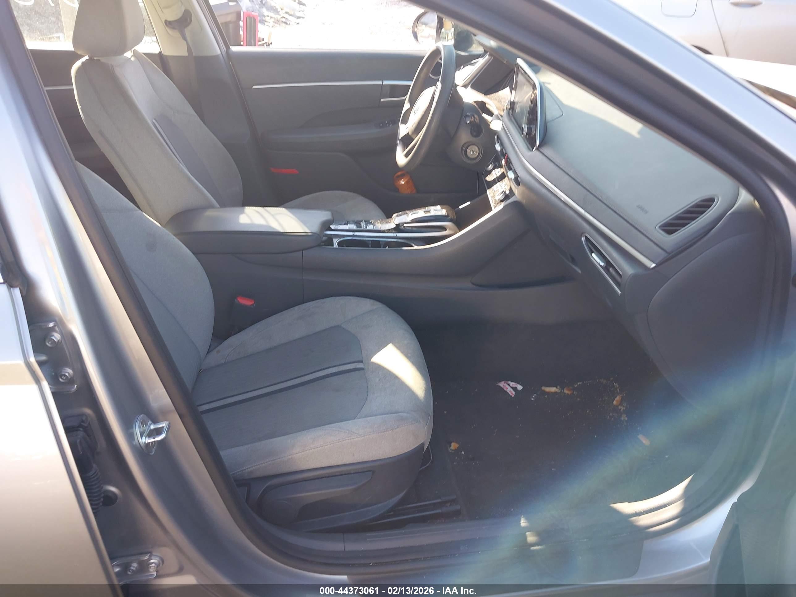HYUNDAI SONATA image 5