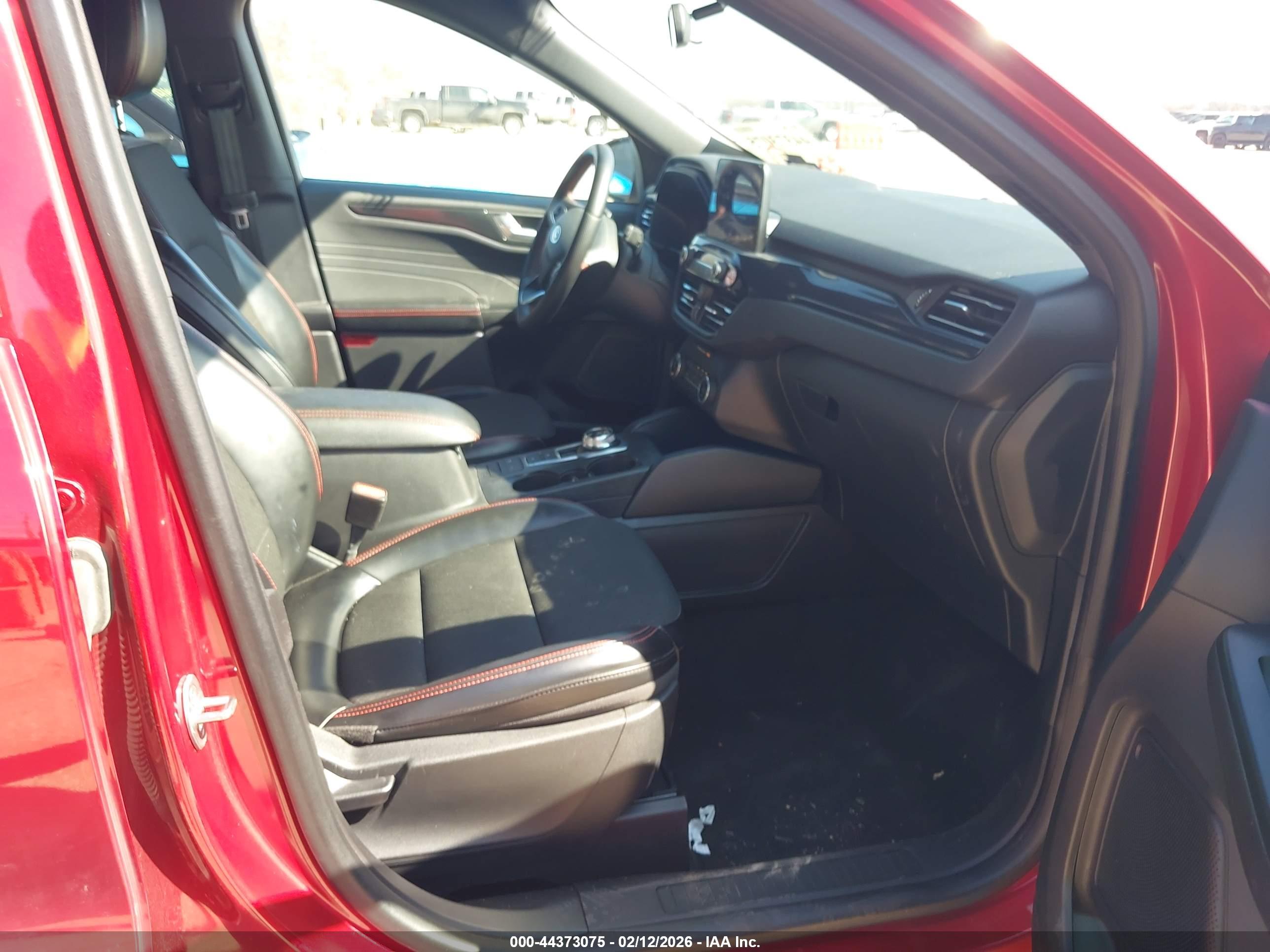 FORD ESCAPE image 5