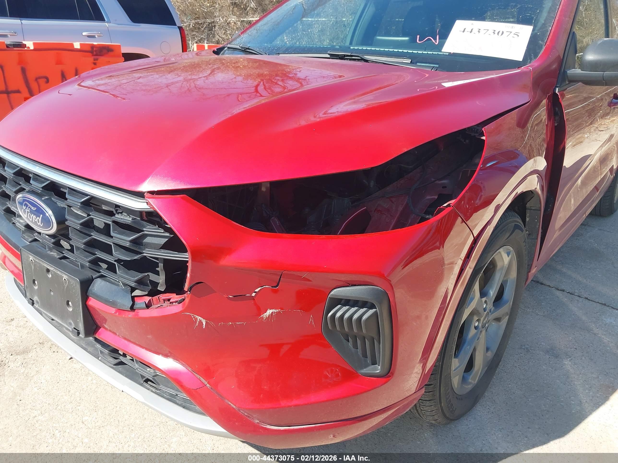 FORD ESCAPE image 6