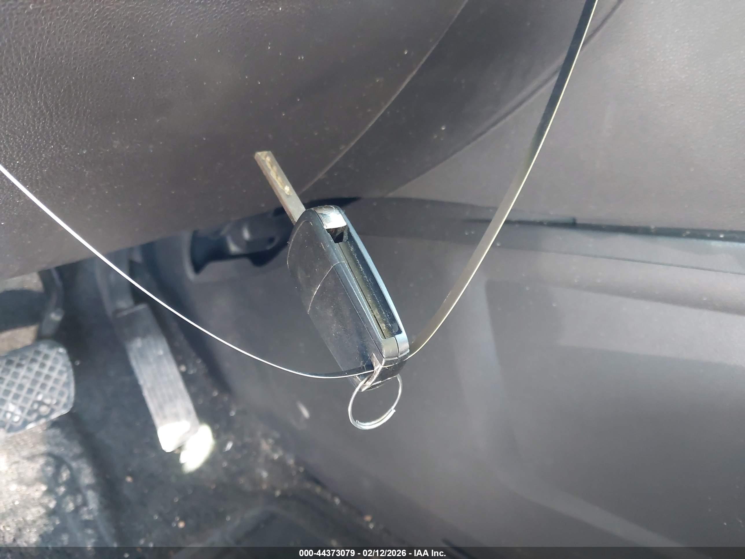 CHEVROLET EQUINOX image 11