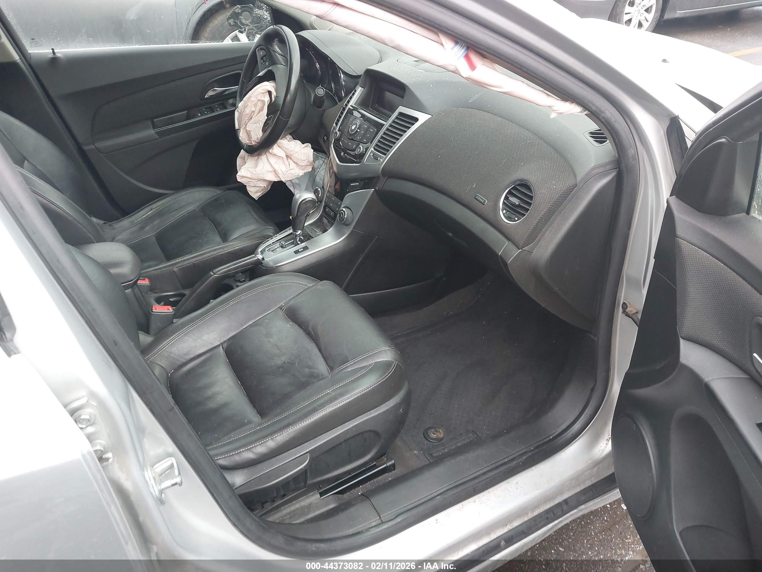 CHEVROLET CRUZE image 5