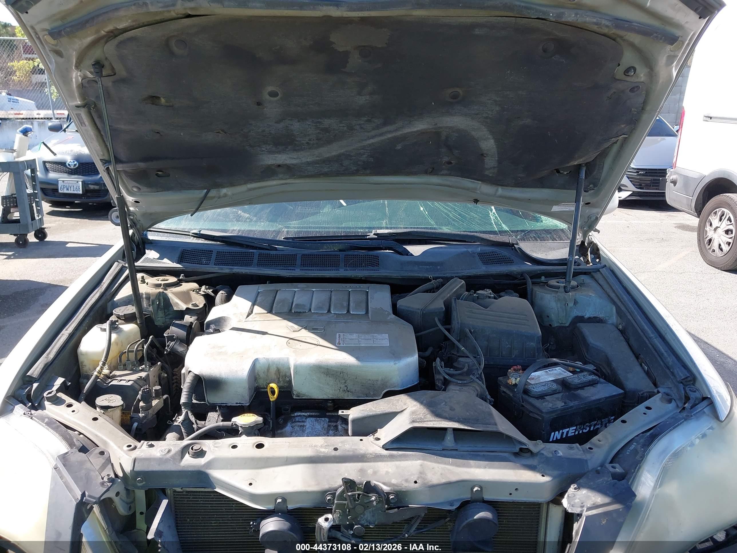 TOYOTA AVALON image 10