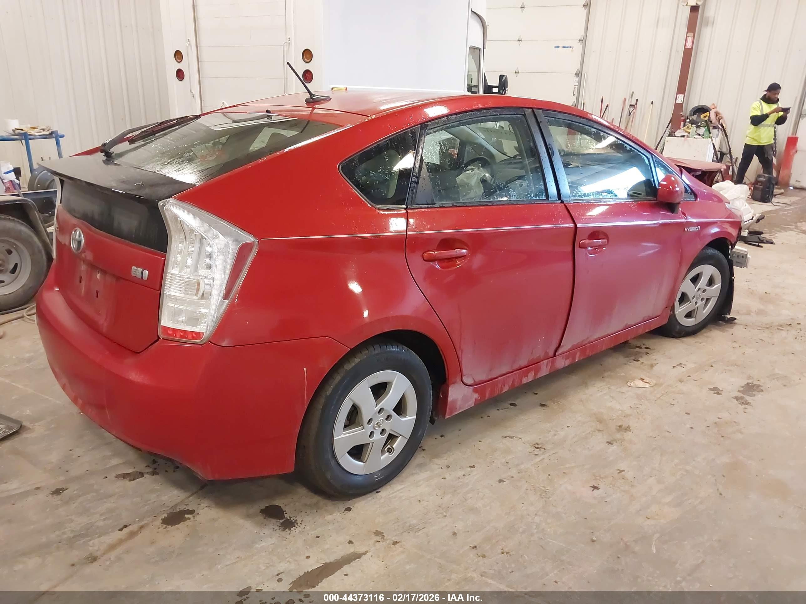 TOYOTA PRIUS image 4
