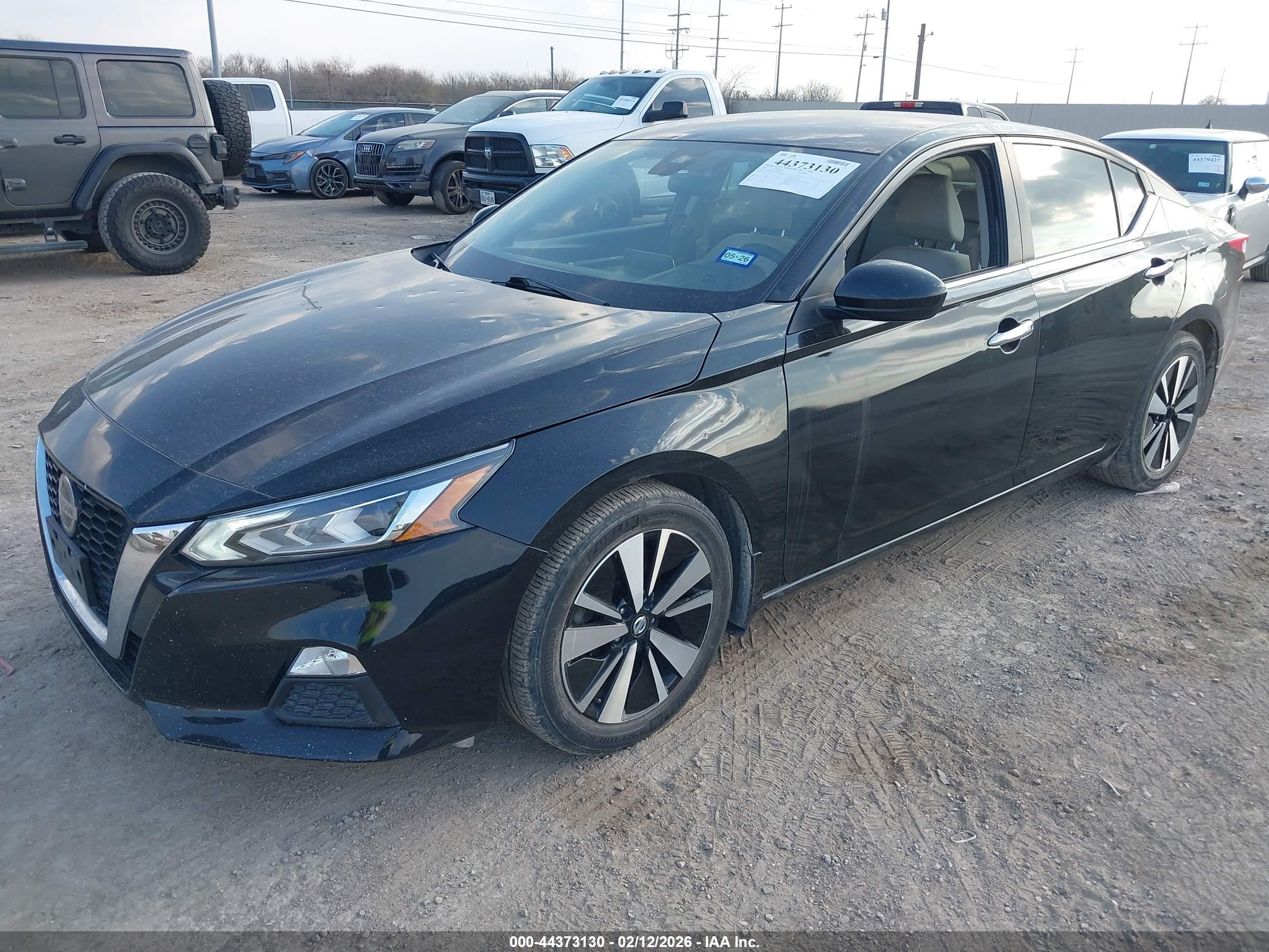 NISSAN ALTIMA image 2