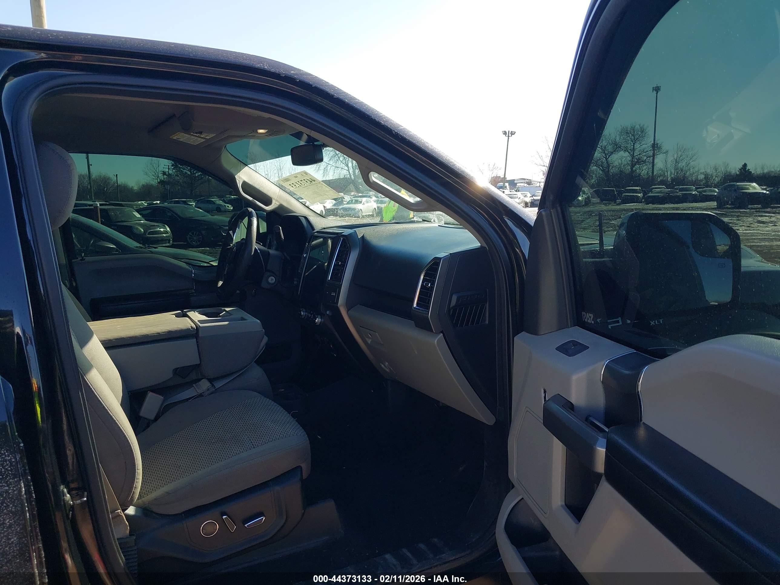 FORD F-150 image 5