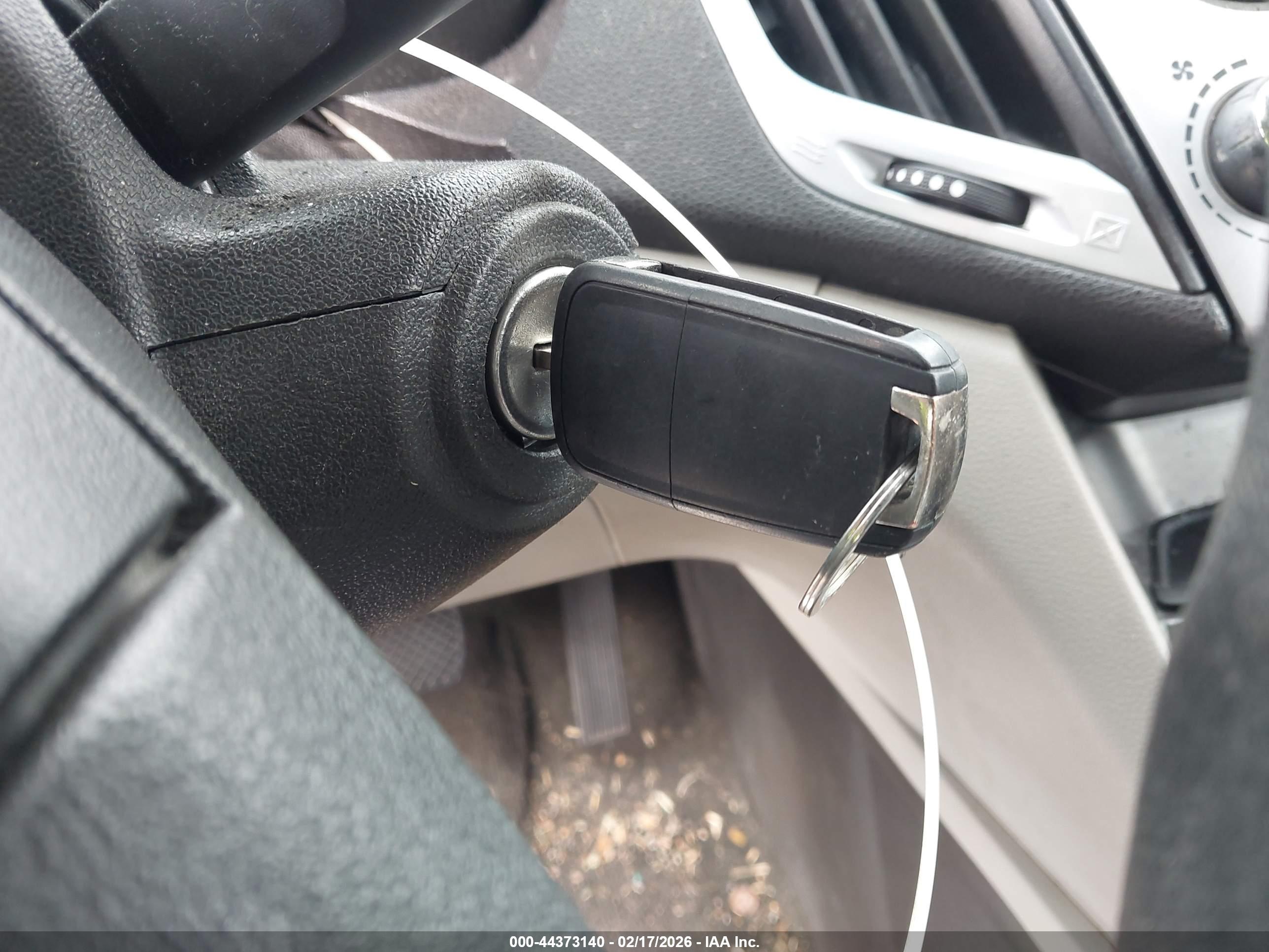 GMC TERRAIN image 11