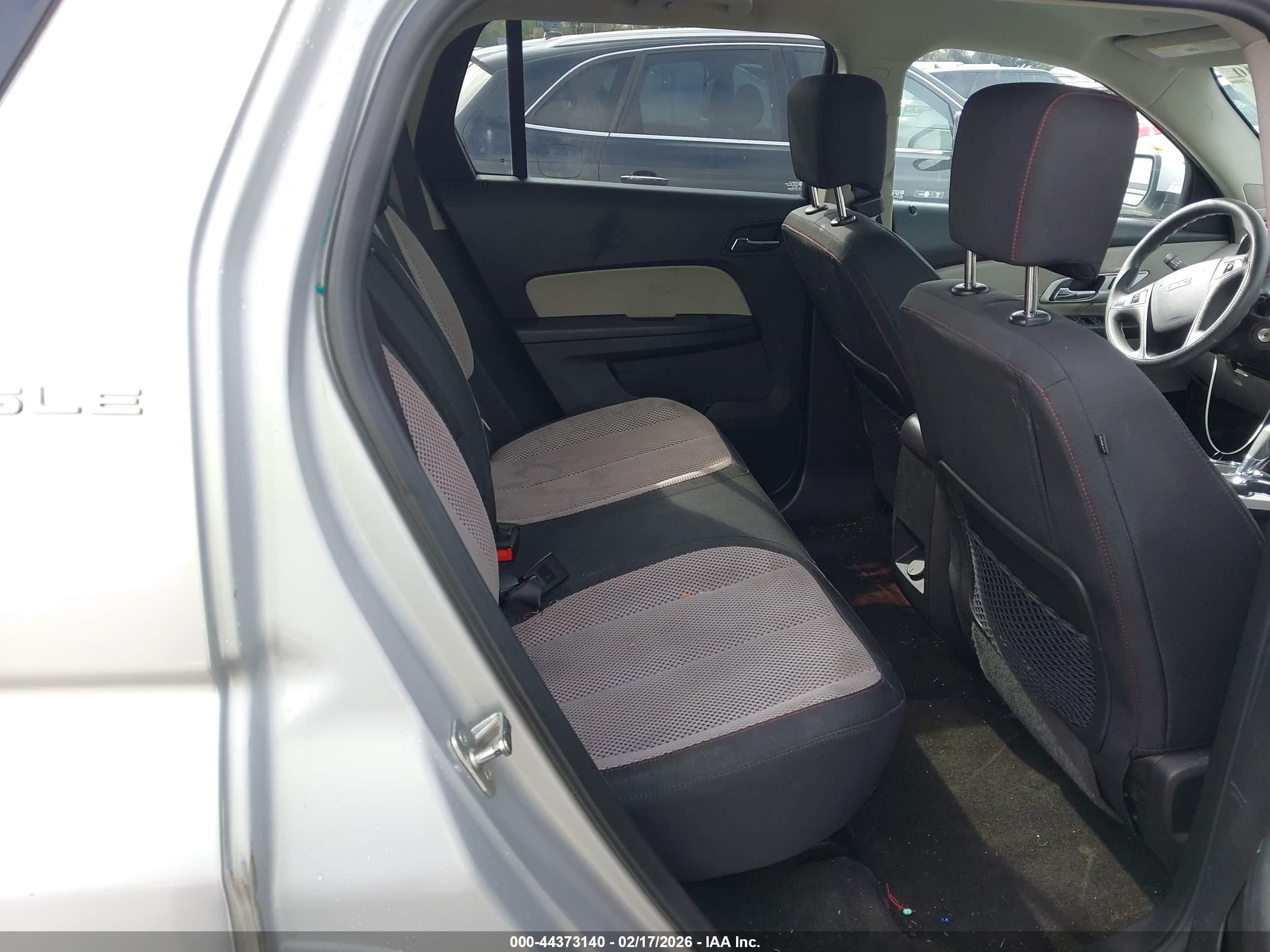 GMC TERRAIN image 8
