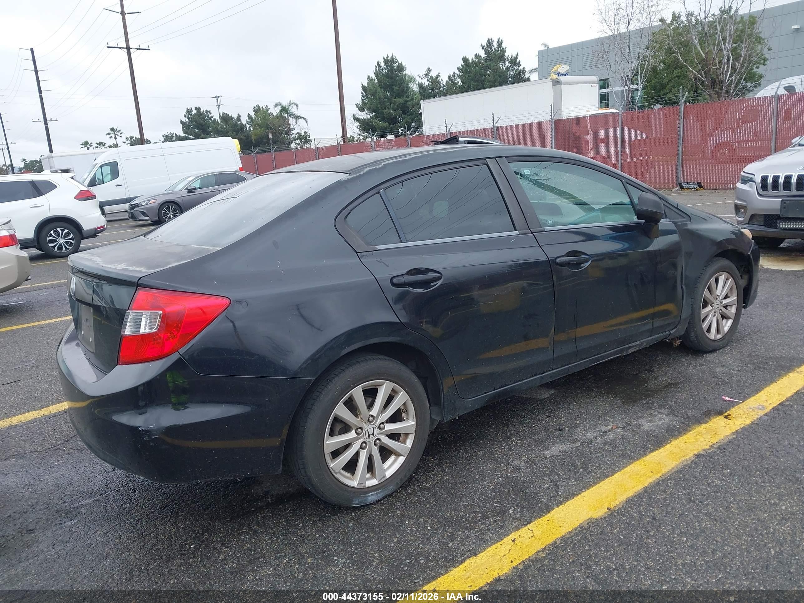HONDA CIVIC image 4