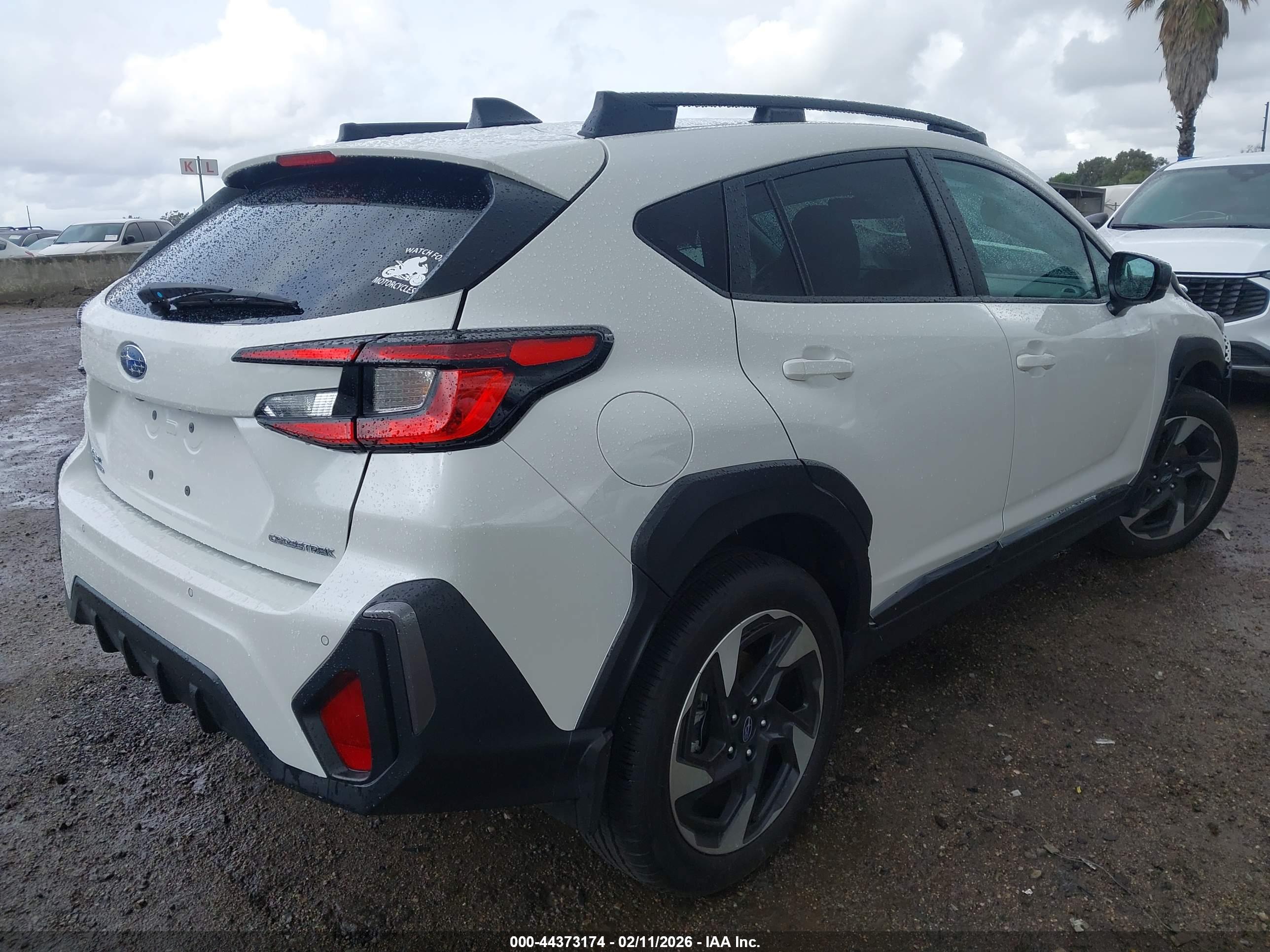 SUBARU CROSSTREK image 4