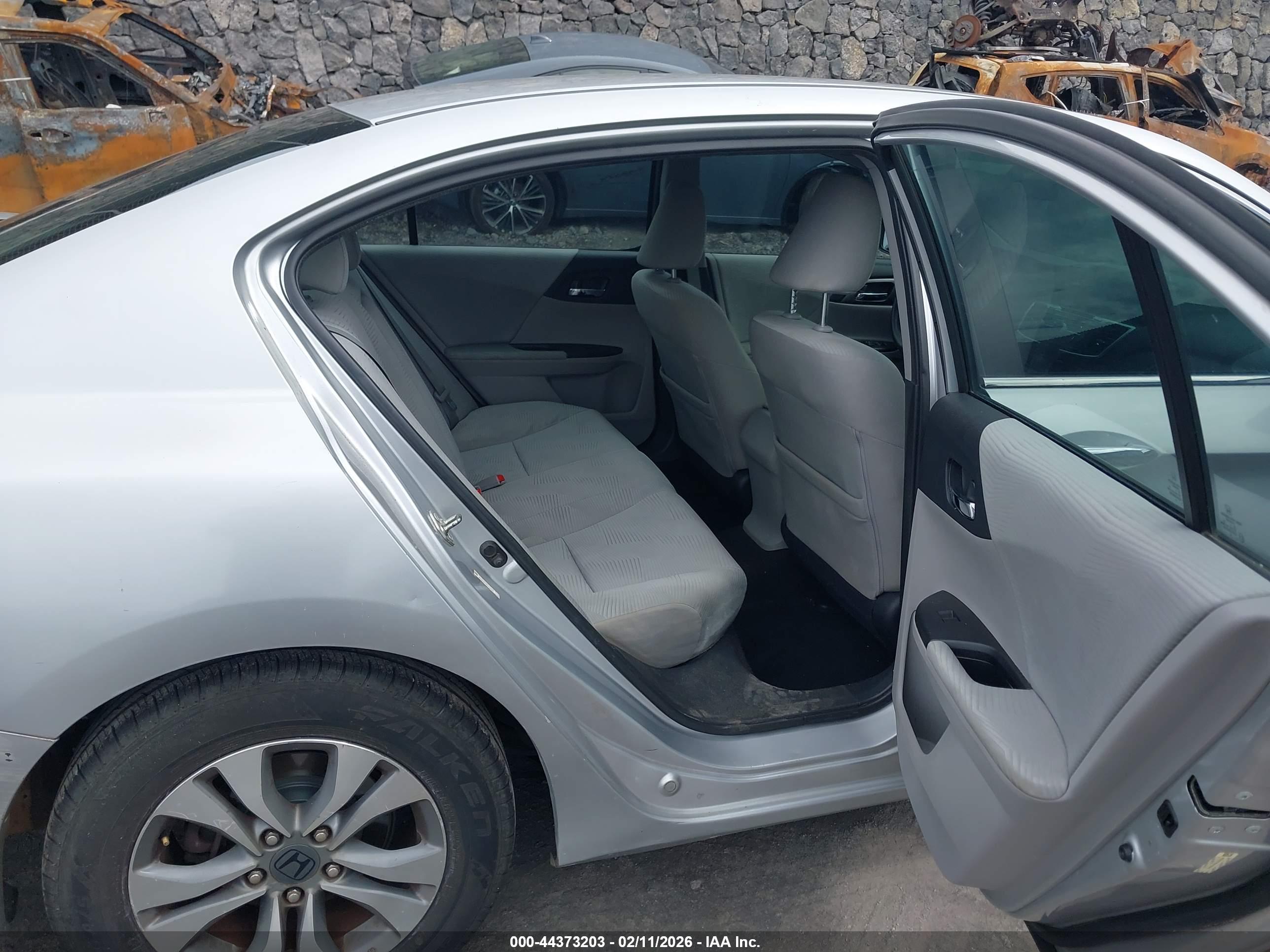 HONDA ACCORD image 8