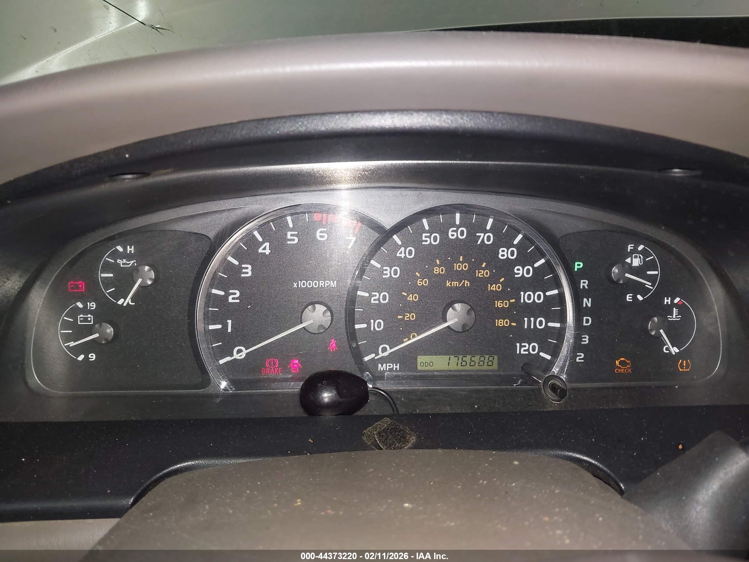 TOYOTA SEQUOIA image 7